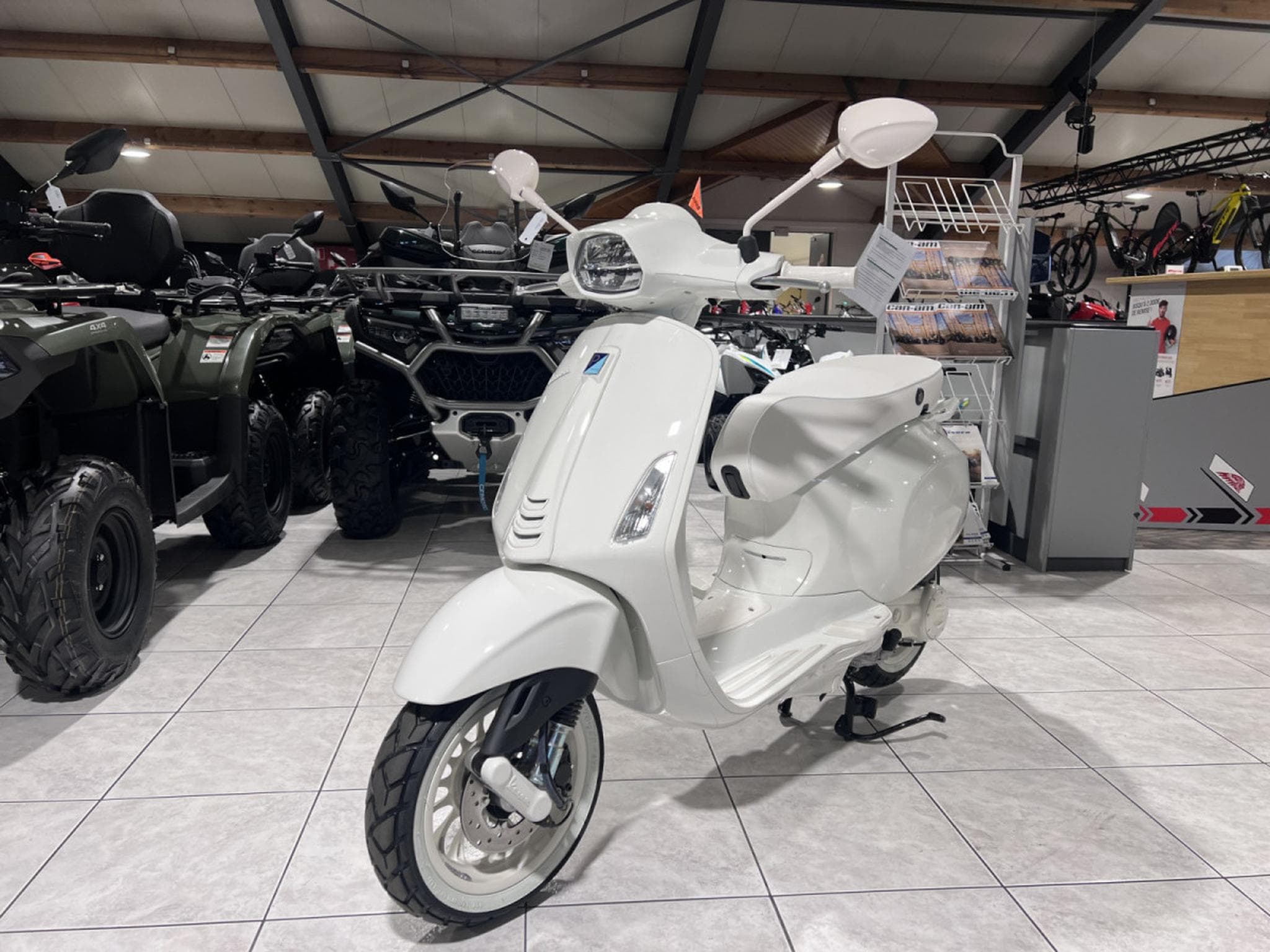 Vespa Sprint JUSTIN BIEBER (2024) - Photo 2