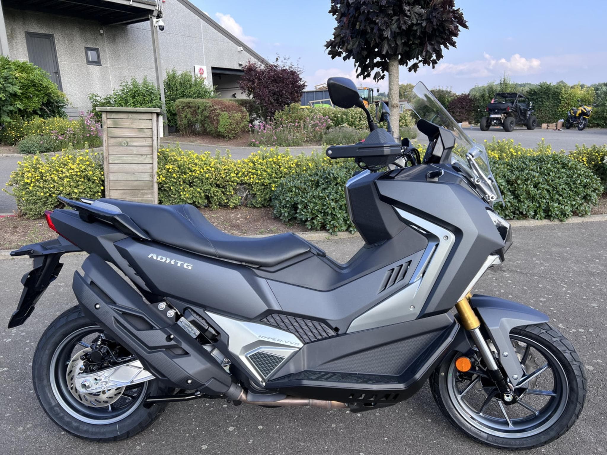 SYM ADXTG 400 (2026) - Photo 1