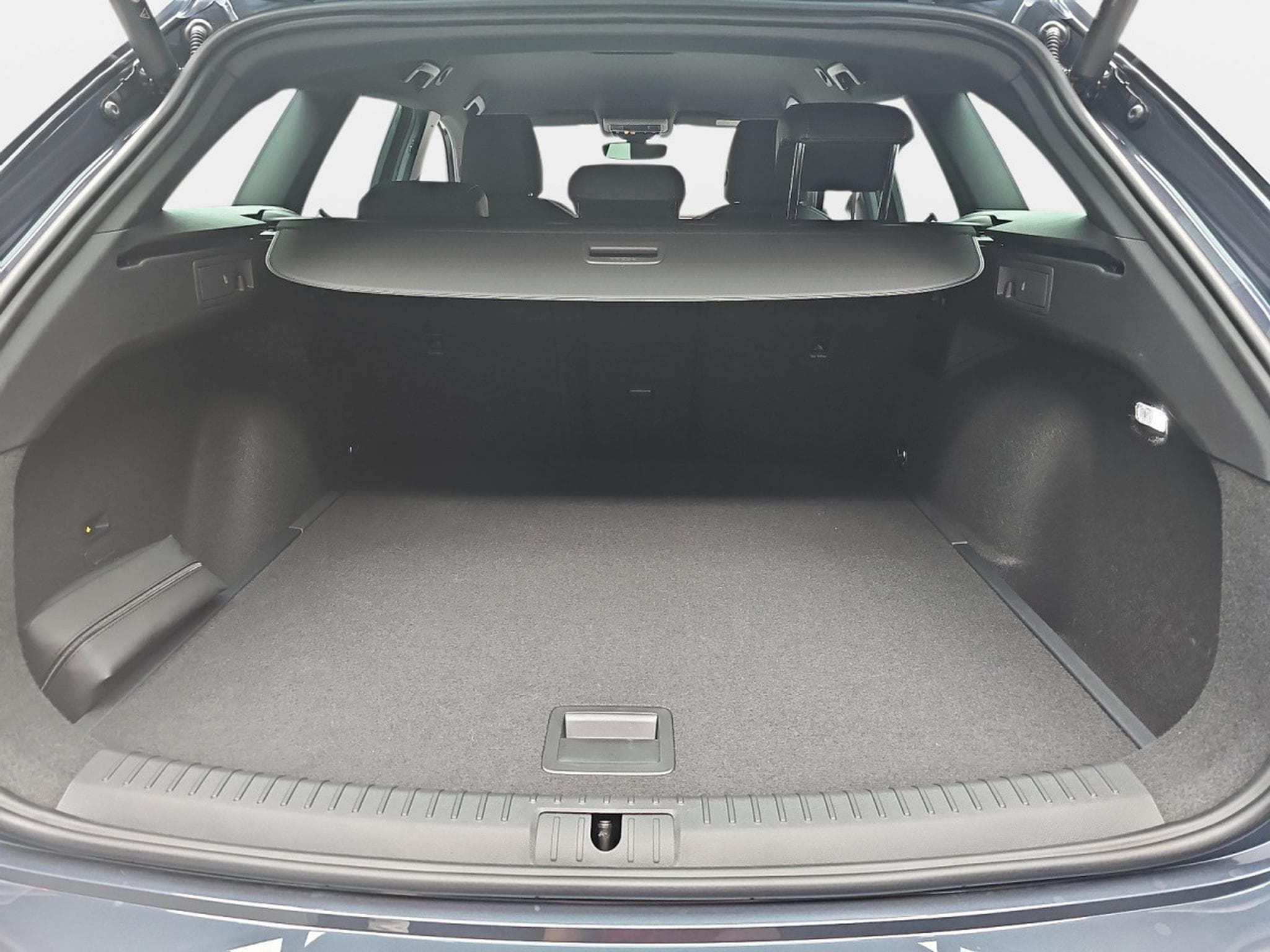 Cupra Leon 1.5 eTSi DSG 150 Kombi (2025) - Photo 18