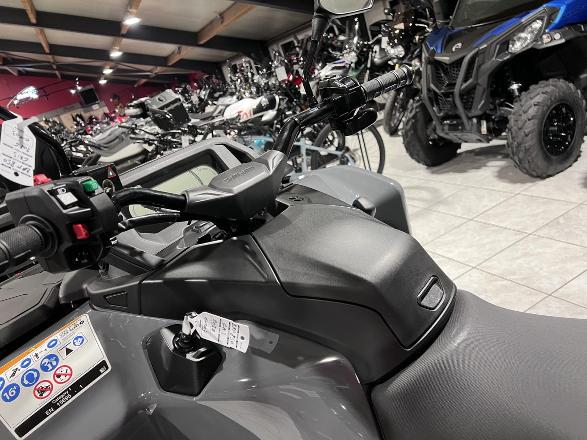 BRP Can-Am Outlander Max MY26 850 DPS  ABS T3B 1000 cc (2026) - Photo 6