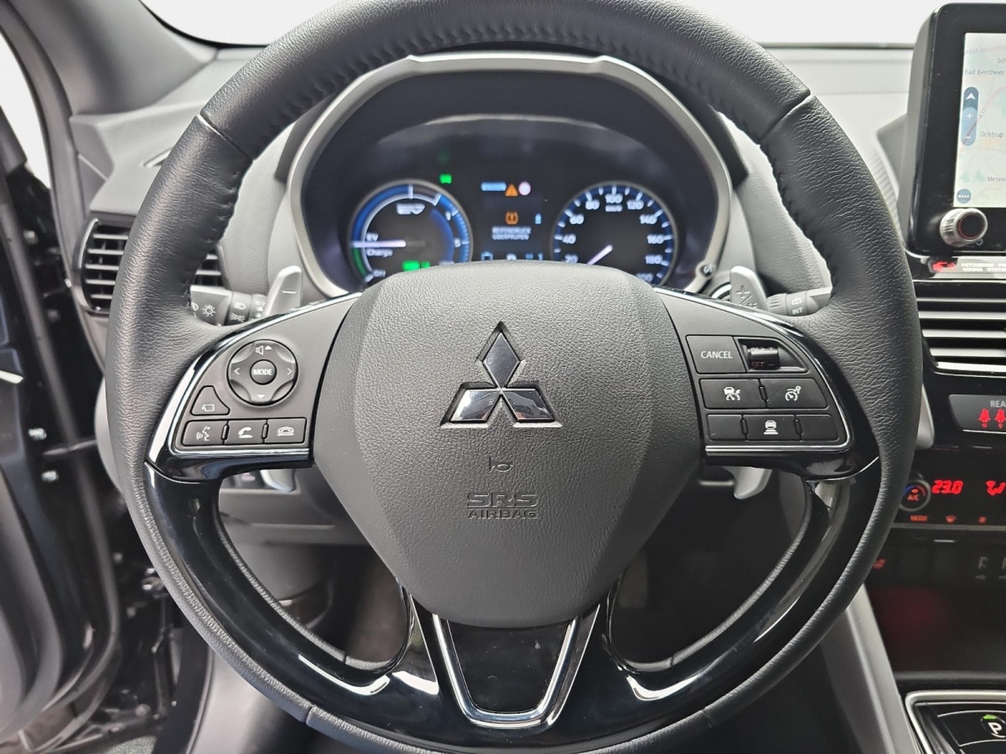 Mitsubishi Eclipse Cross 2.4 MIVEC PHEV CVT Select (2025) - Photo 12