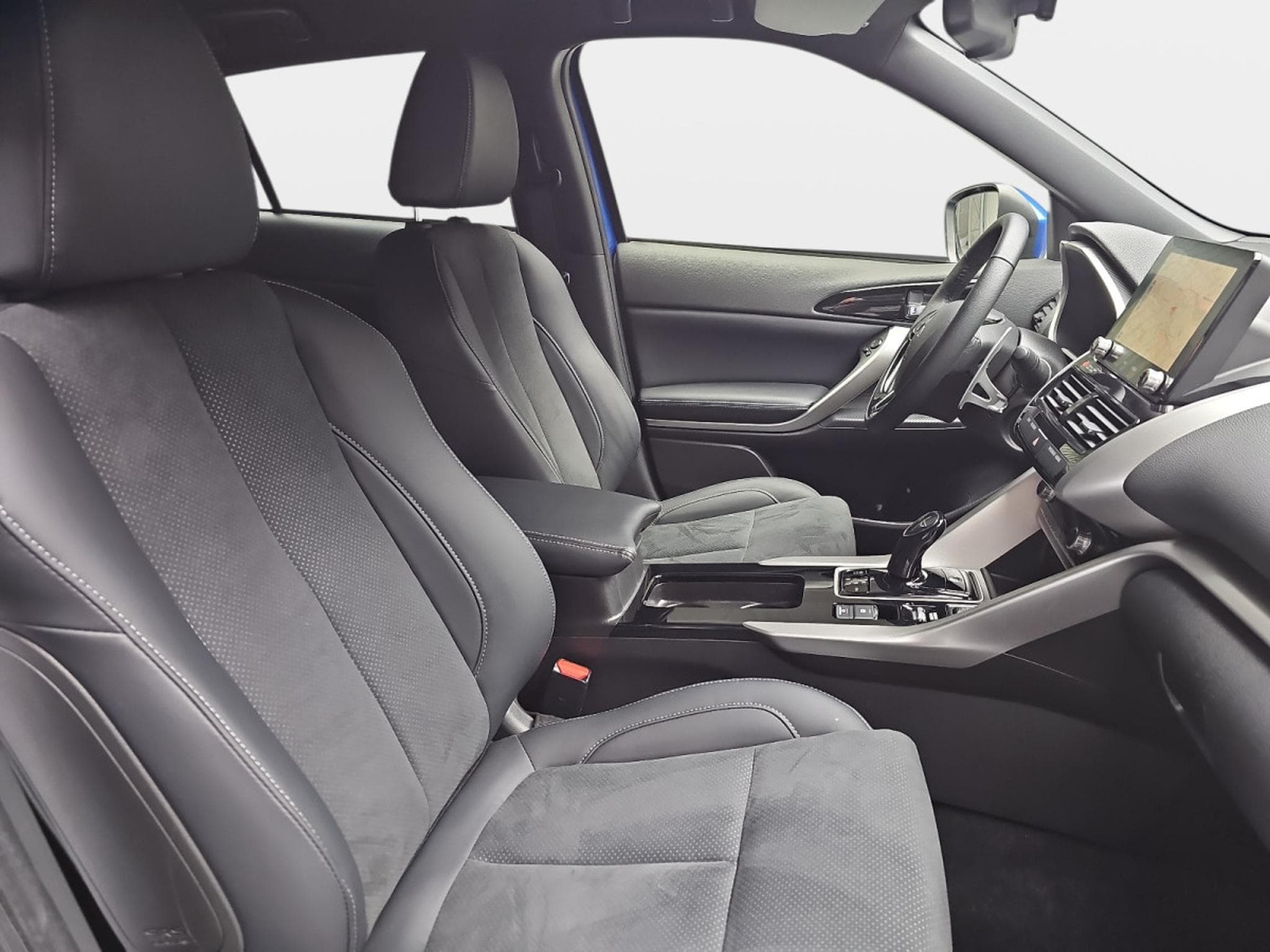 Mitsubishi Eclipse Cross 2.4 MIVEC PHEV CVT Select (2025) - Photo 14