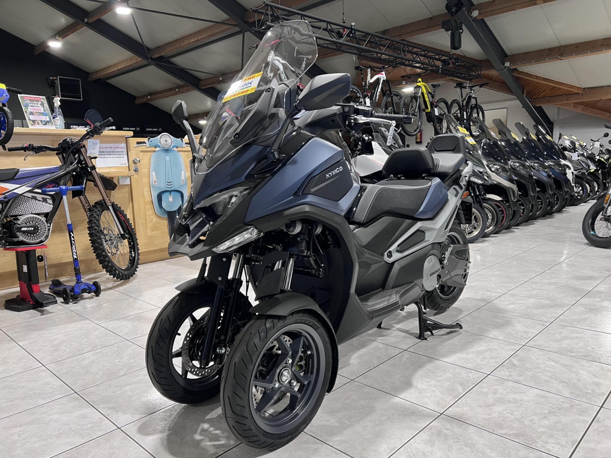 Kymco CV3 550 immatriculée 0 kilomètres (2026) - Foto 2