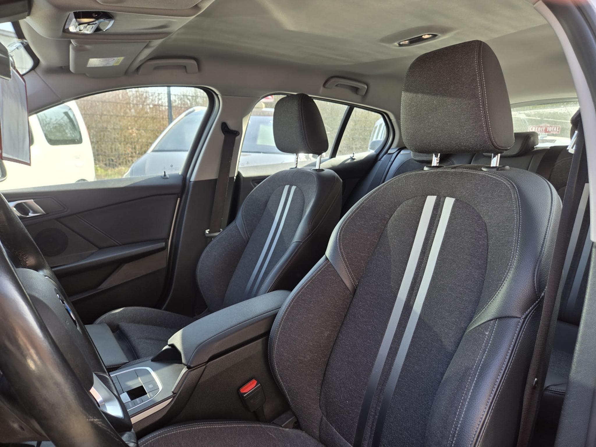 BMW 118 dA 150CV (2021) - Photo 8