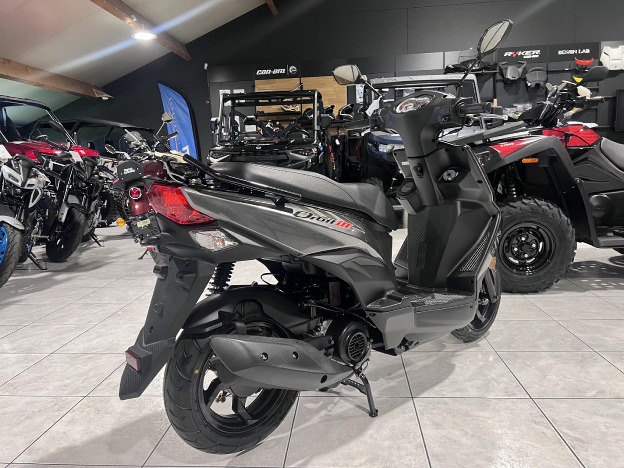 SYM Orbit III 50 Classe B 45 Km/h (2026) - Photo 3