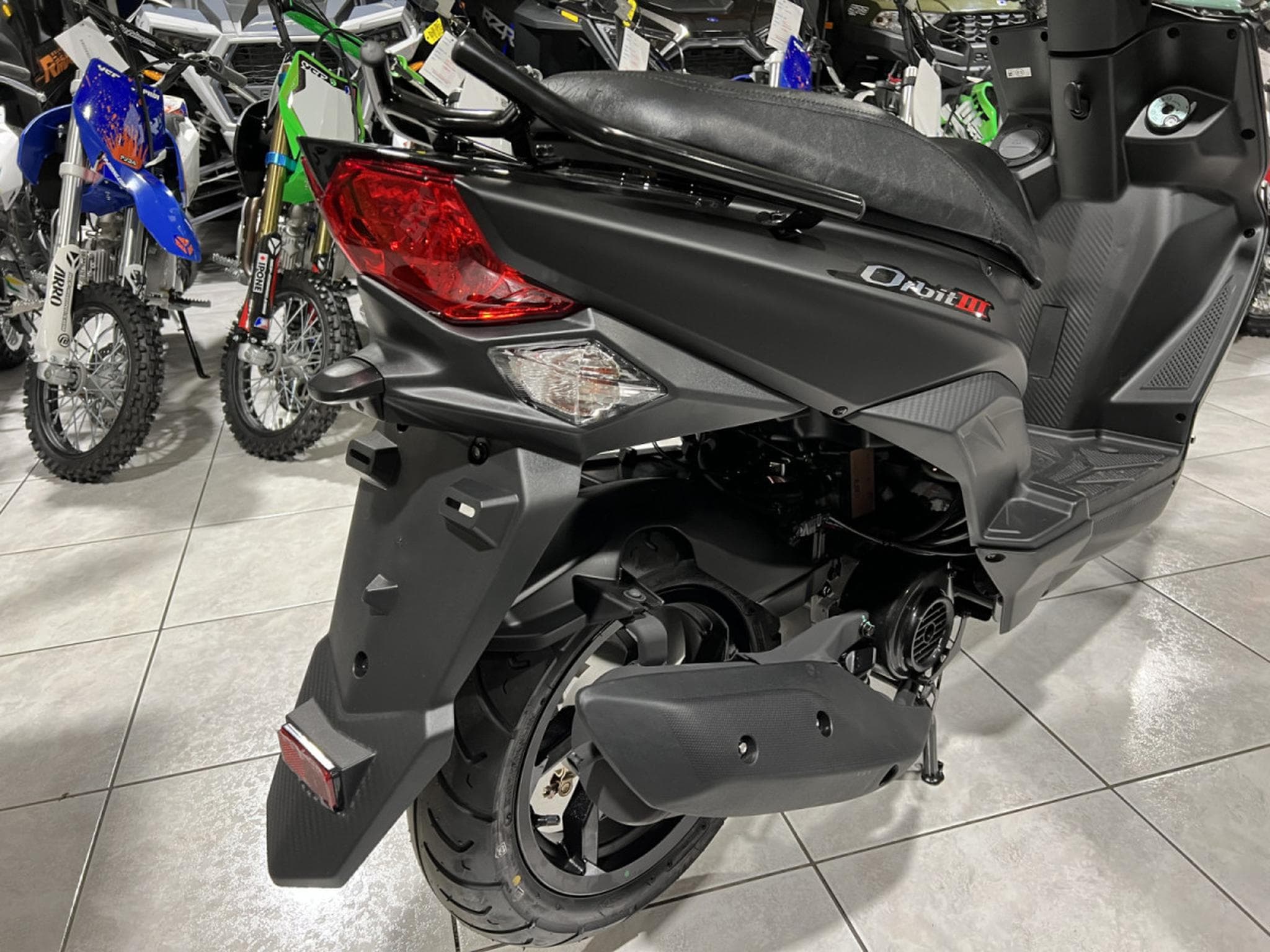 SYM Orbit III 50 Classe A 25 Km/h (2026) - Photo 3