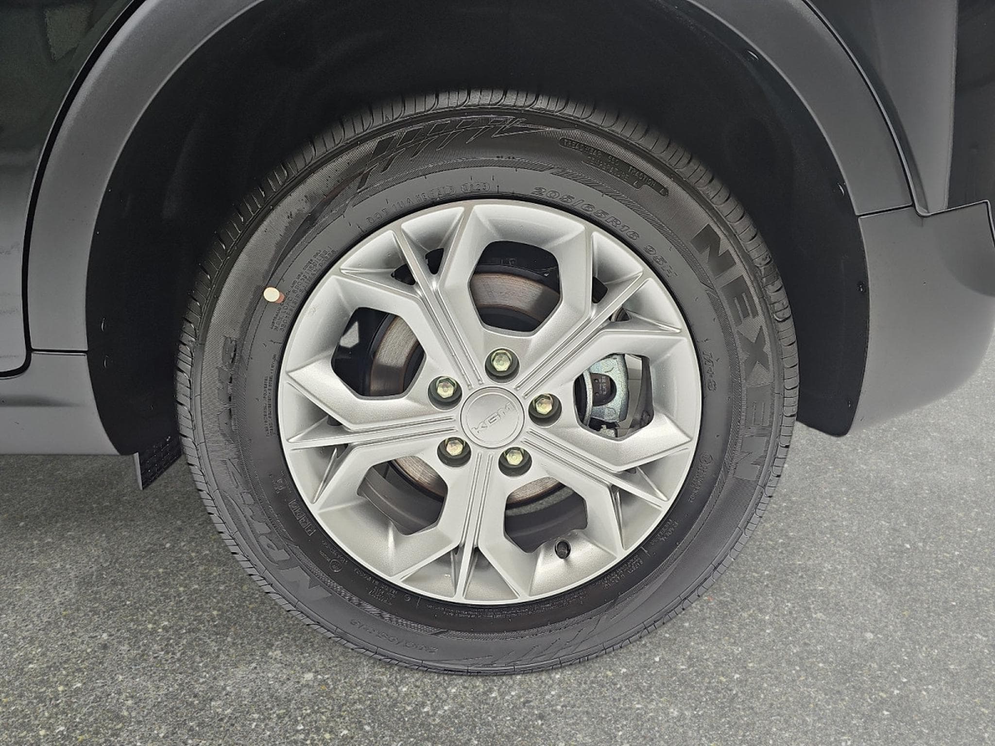 KGM Tivoli 1.5 T-GDI 163 Essential (2026) - Photo 6