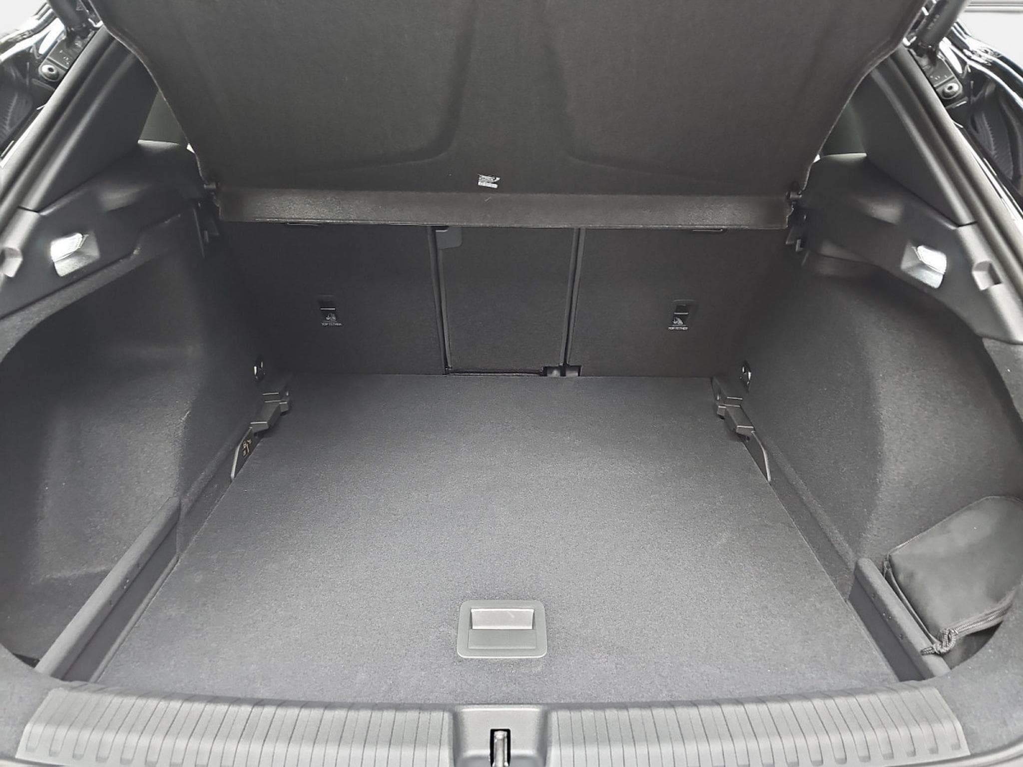 Cupra Terramar 2.0 TSI DSG 265 VZ 4Drive (2025) - Photo 15