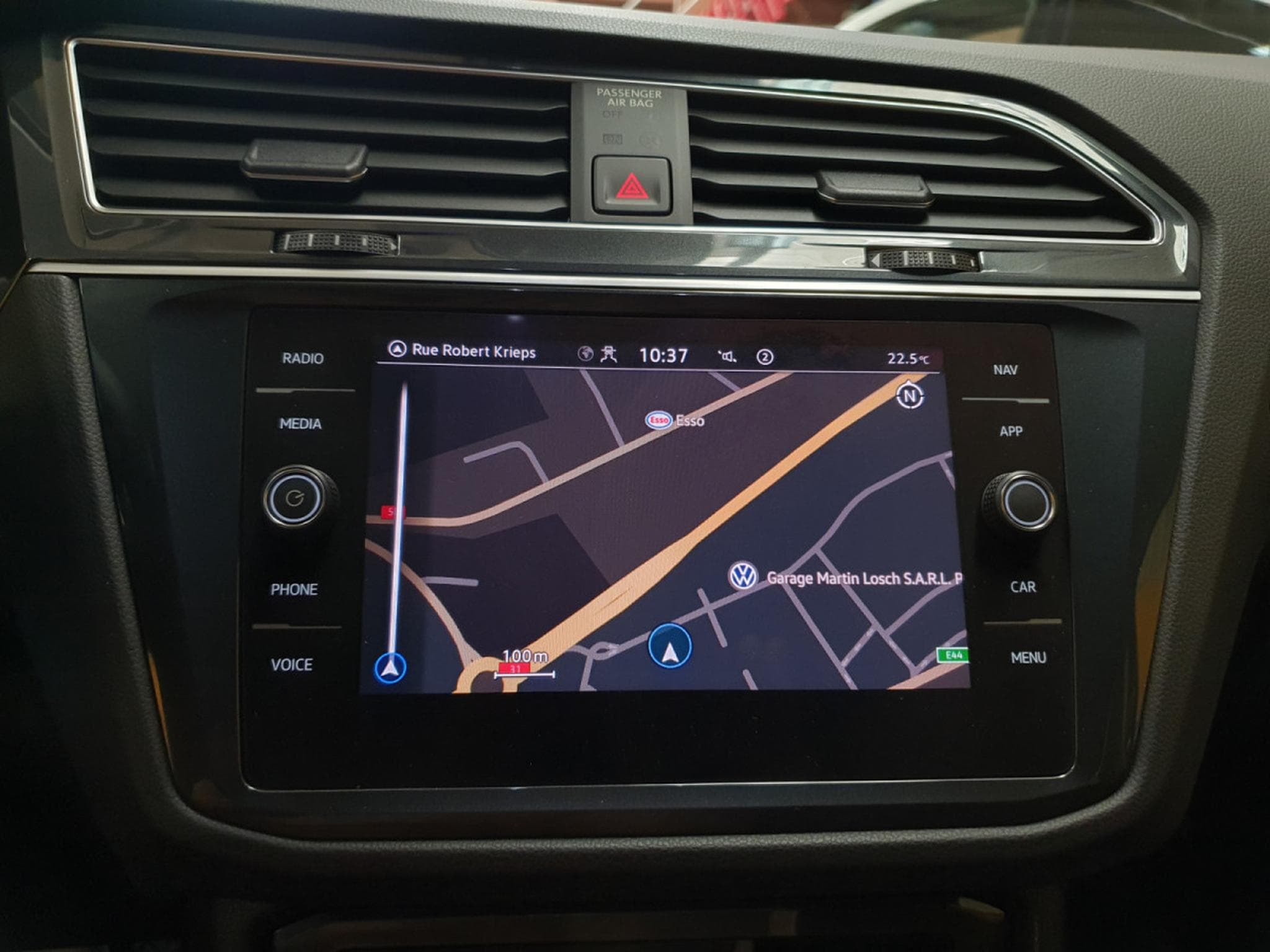 VW Tiguan 2.0TDI 150 LIFE (2021) - Photo 11