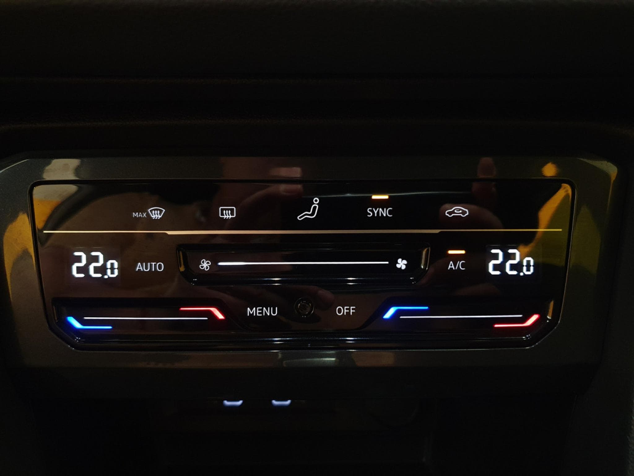 VW Tiguan 2.0TDI 150 LIFE (2021) - Photo 13