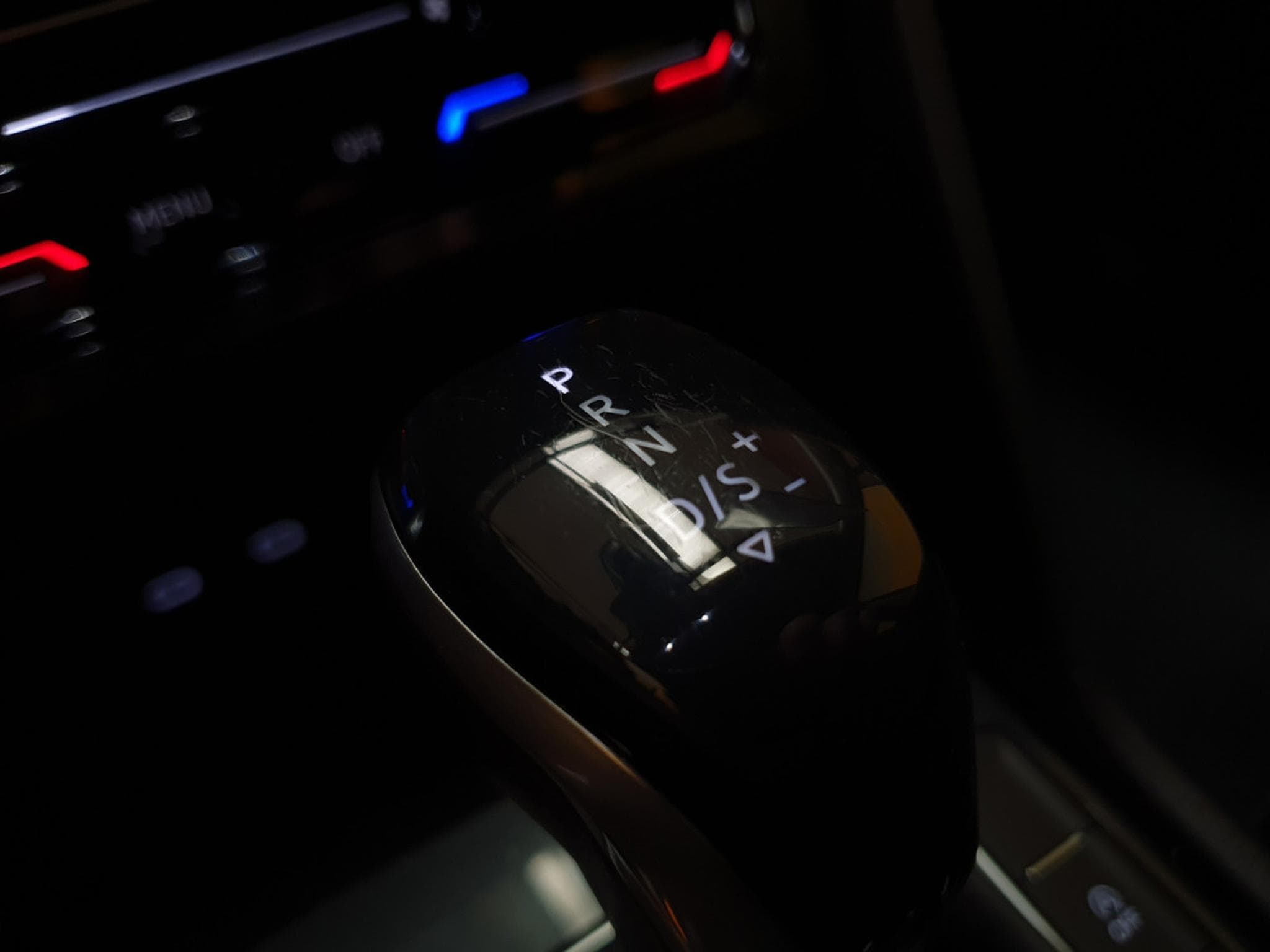 VW Tiguan 2.0TDI 150 LIFE (2021) - Photo 15