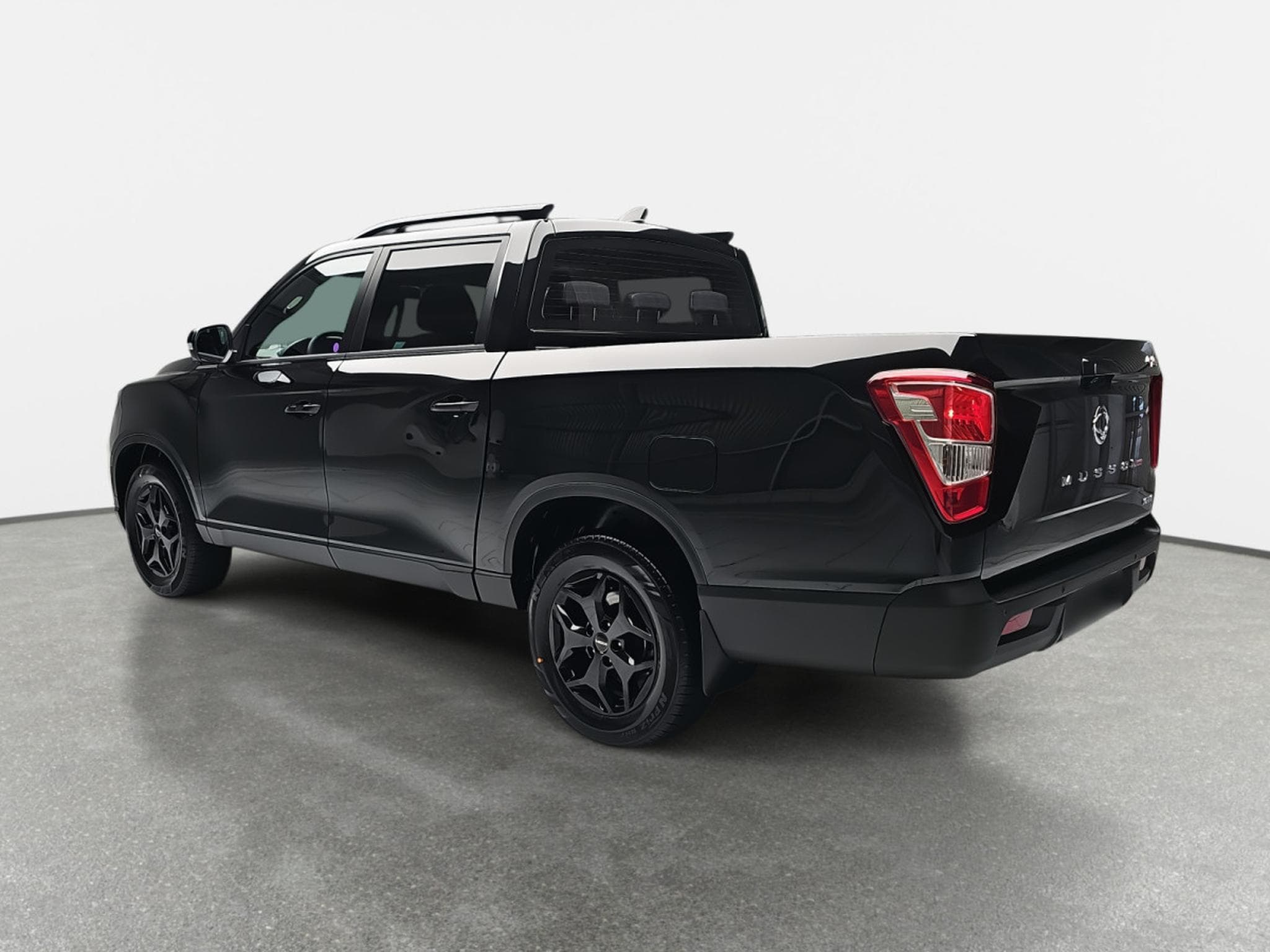 KGM Grand Musso 2.2 Diesel 202 AT 4WD Black (2026) - Photo 4