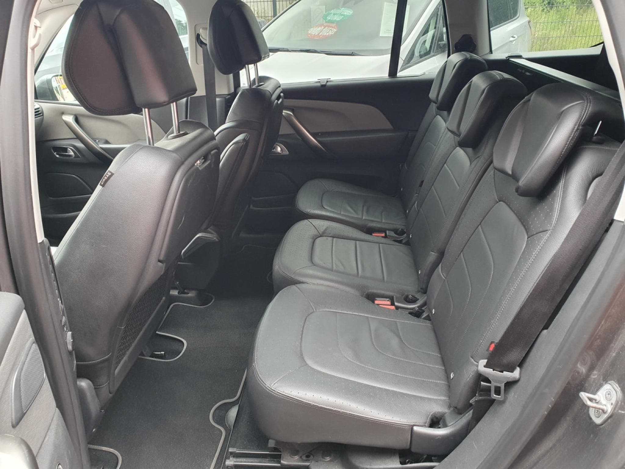 Citroën C4 Grand SpaceTourer 1.5 BlueHDi 130CV BUSINESS 7PLACES (2020) - Photo 18