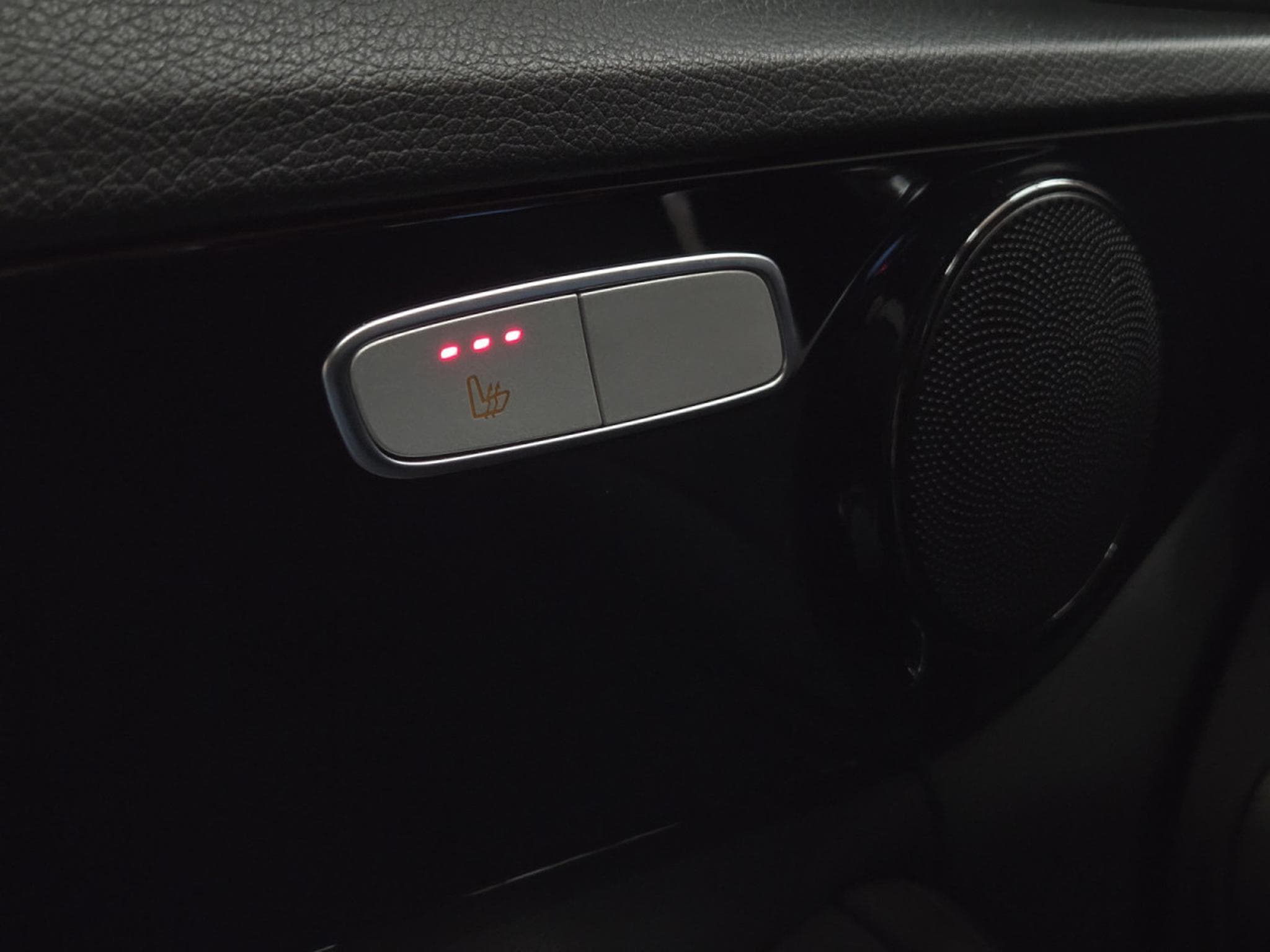 Mercedes C 200 D 160CV Business Solution (2018) - Photo 16