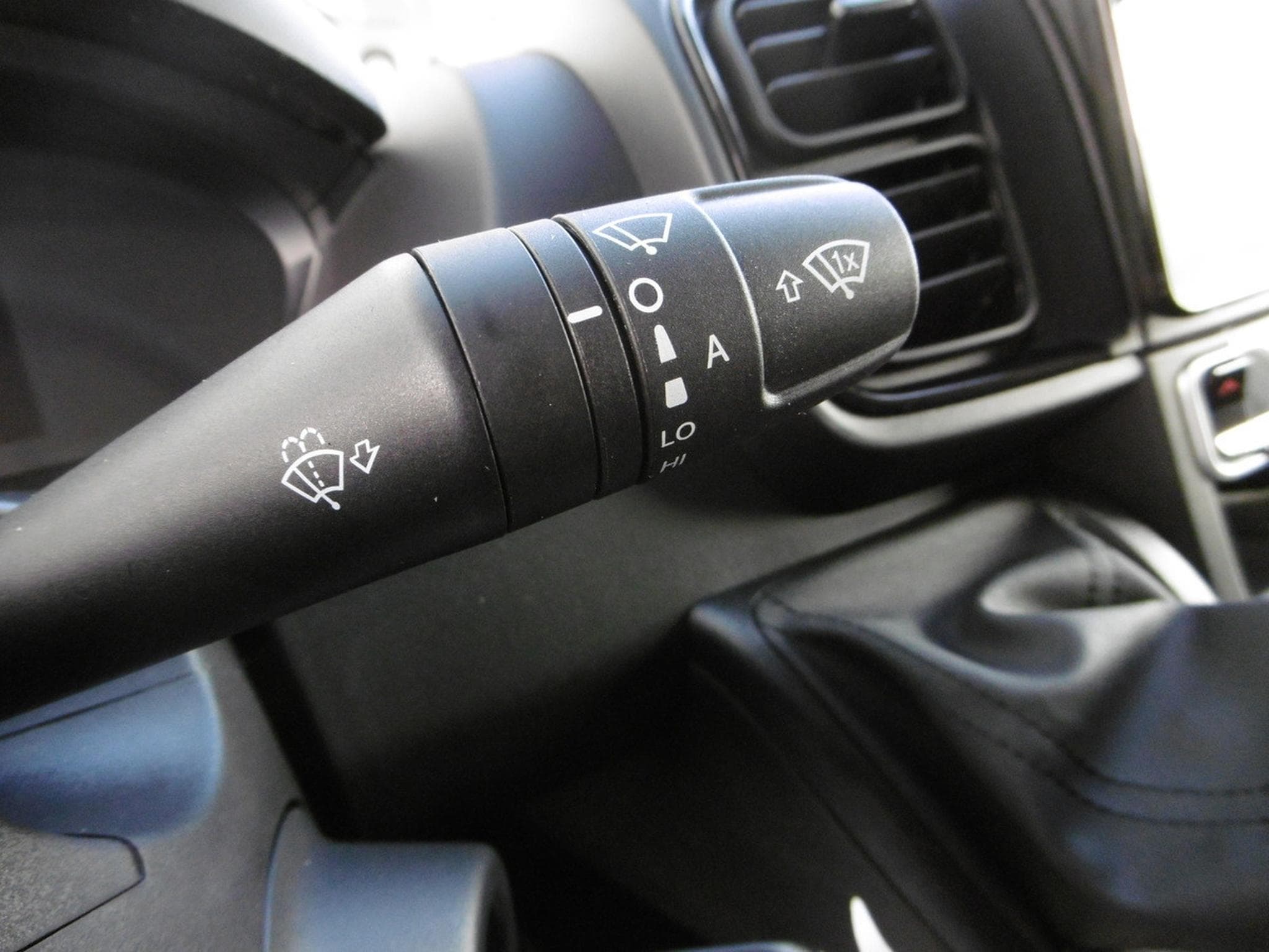 Citroën Jumper 2.2 BlueHDI 140 L2H2 (2025) - Photo 19