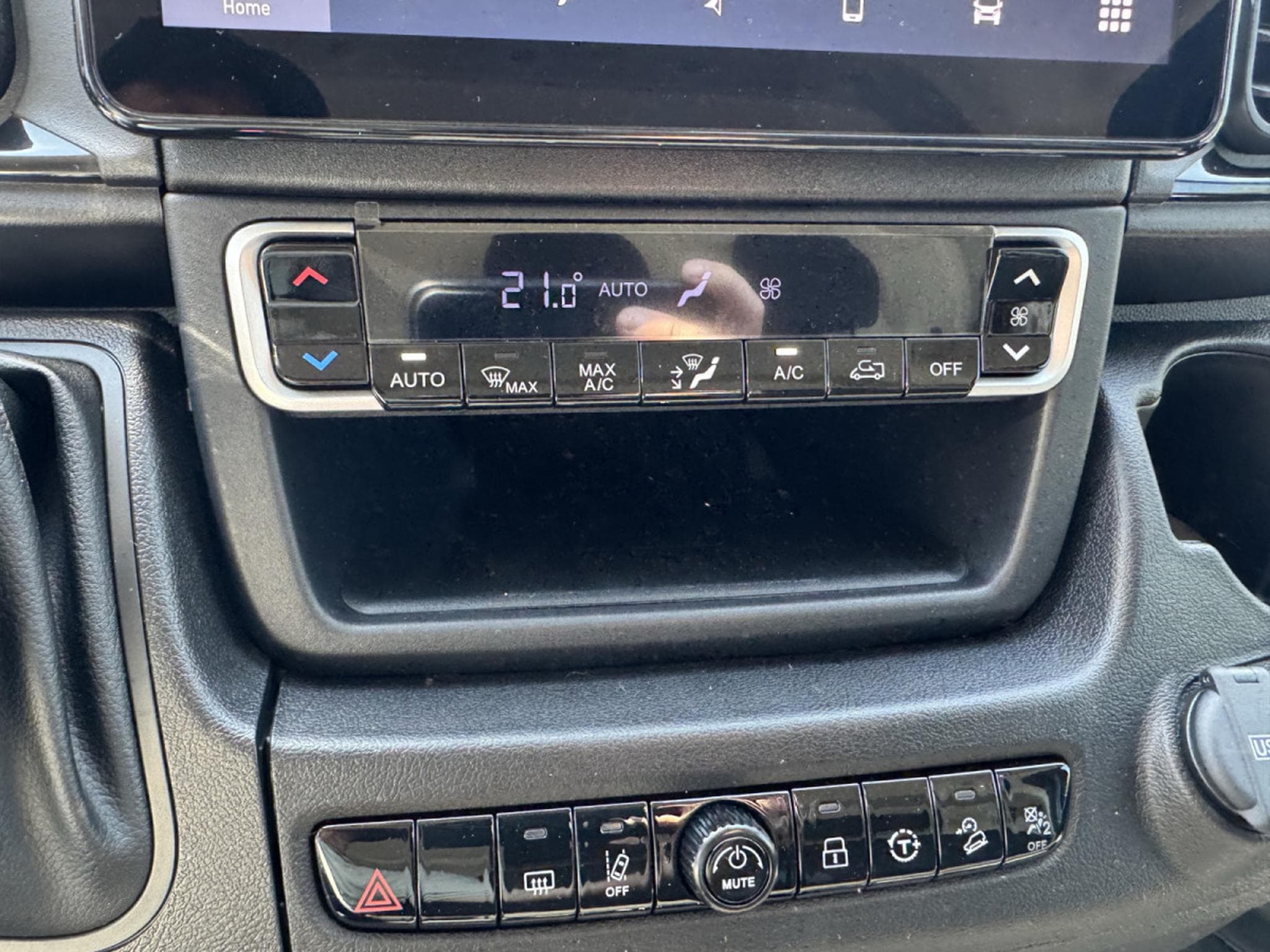 Citroën Jumper 2.2 BlueHDI 140 L2H2 (2025) - Photo 22