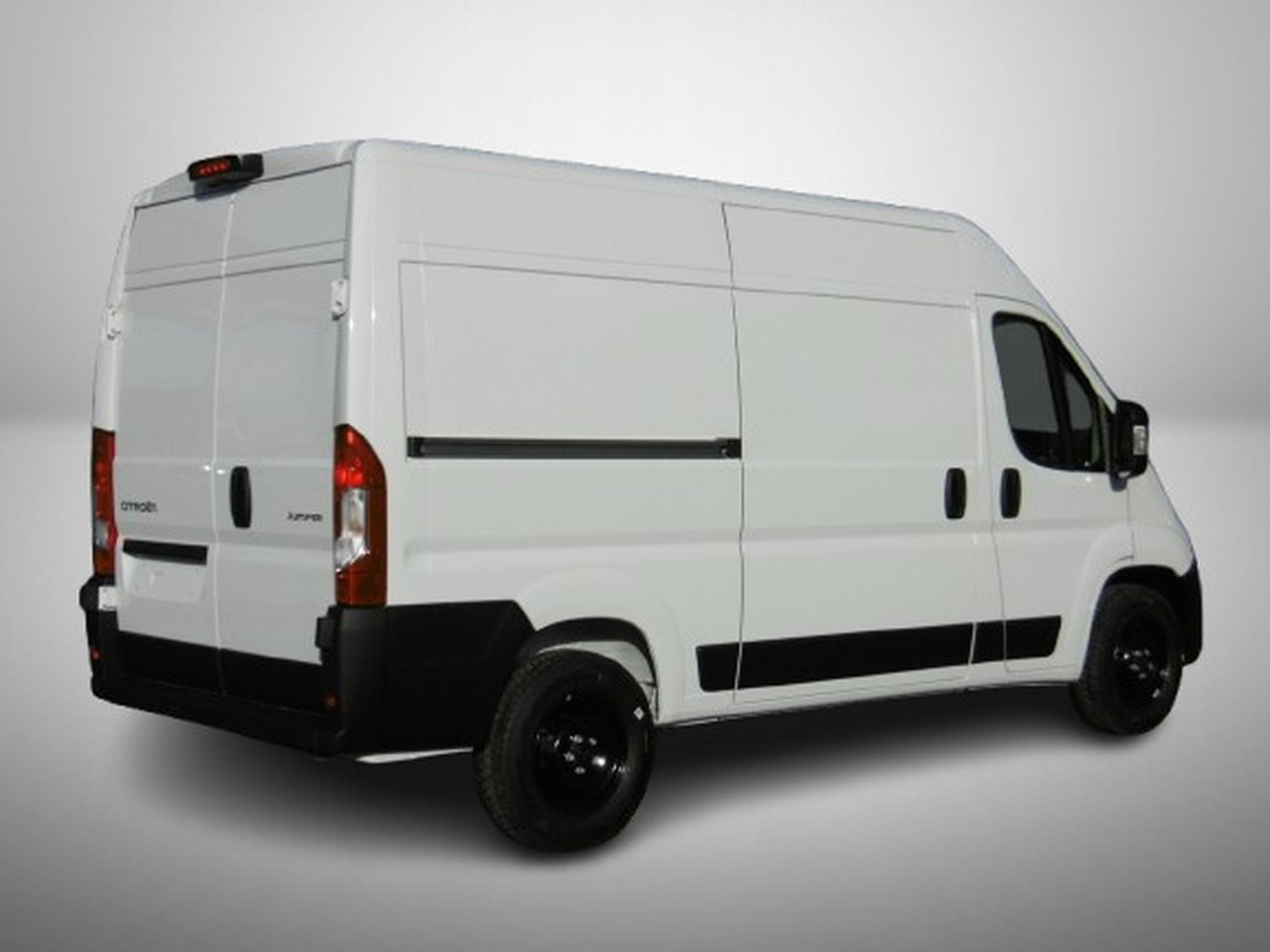 Citroën Jumper 2.2 BlueHDI 140 L2H2 (2025) - Photo 4