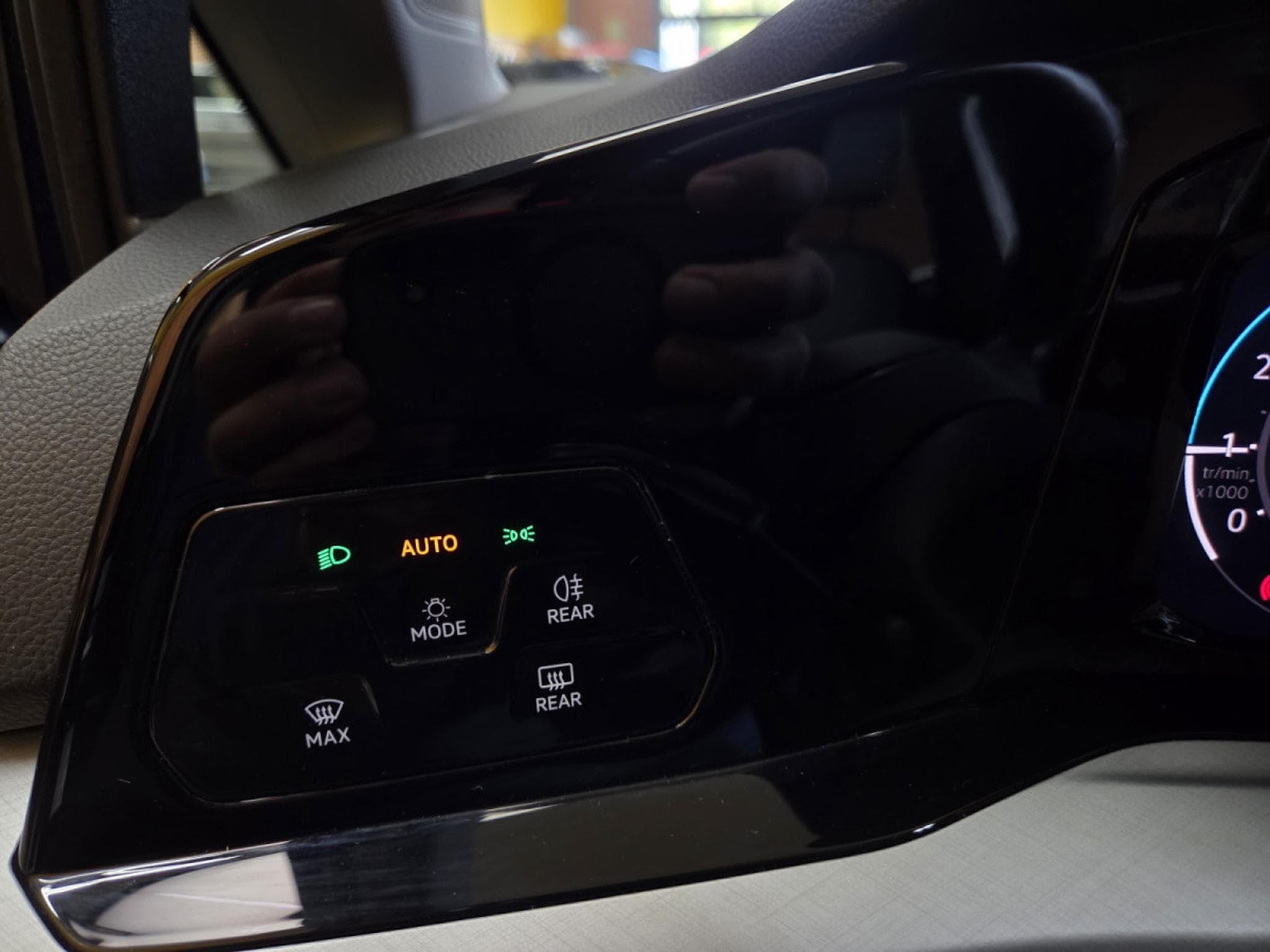 VW Golf 1.0TSI 110CV LIFE (2022) - Photo 10