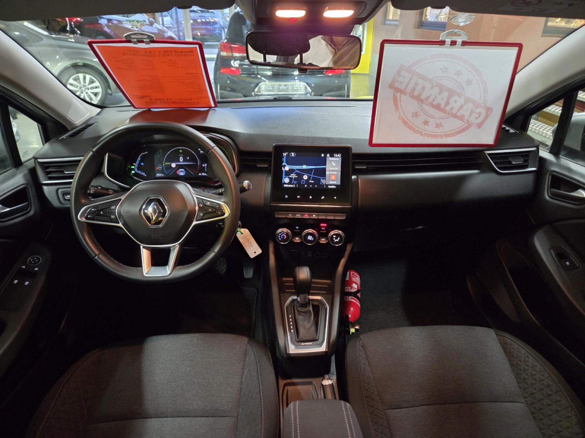 Renault Clio V 1.6 E-TECH / HYBRID 140CV CORPORATE (2021) - Photo 12