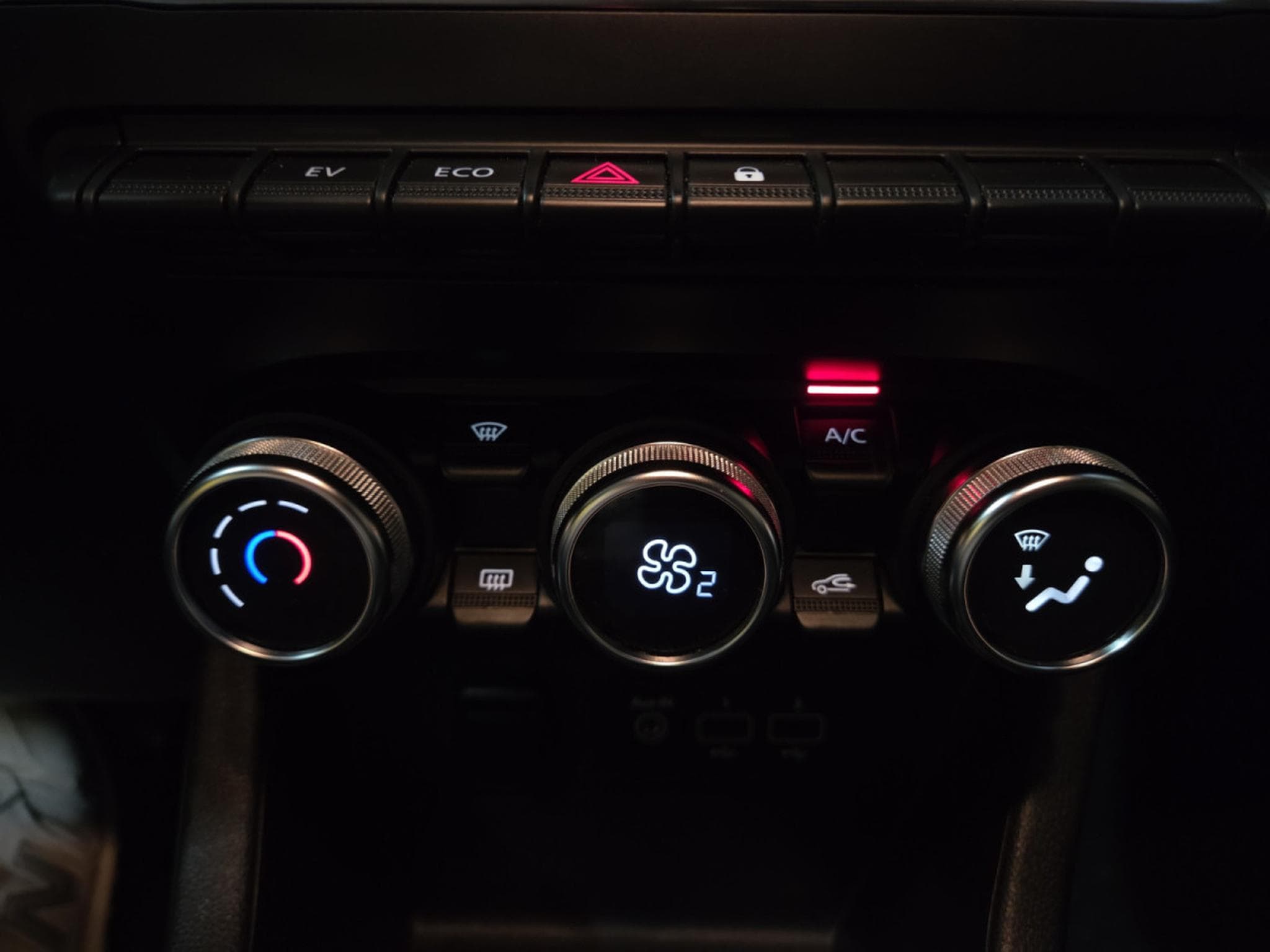 Renault Clio V 1.6 E-TECH / HYBRID 140CV CORPORATE (2021) - Photo 20