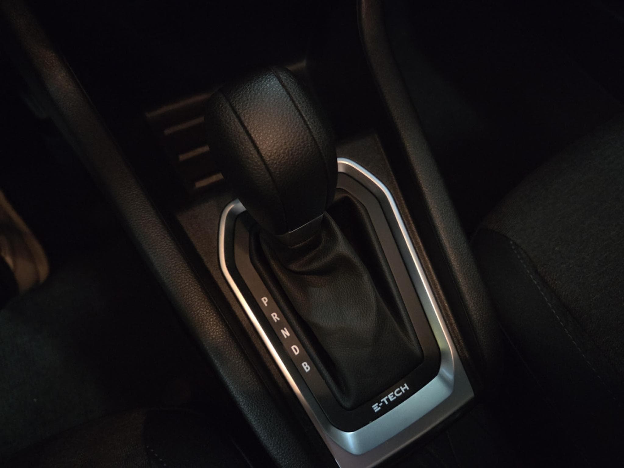 Renault Clio V 1.6 E-TECH / HYBRID 140CV CORPORATE (2021) - Photo 21