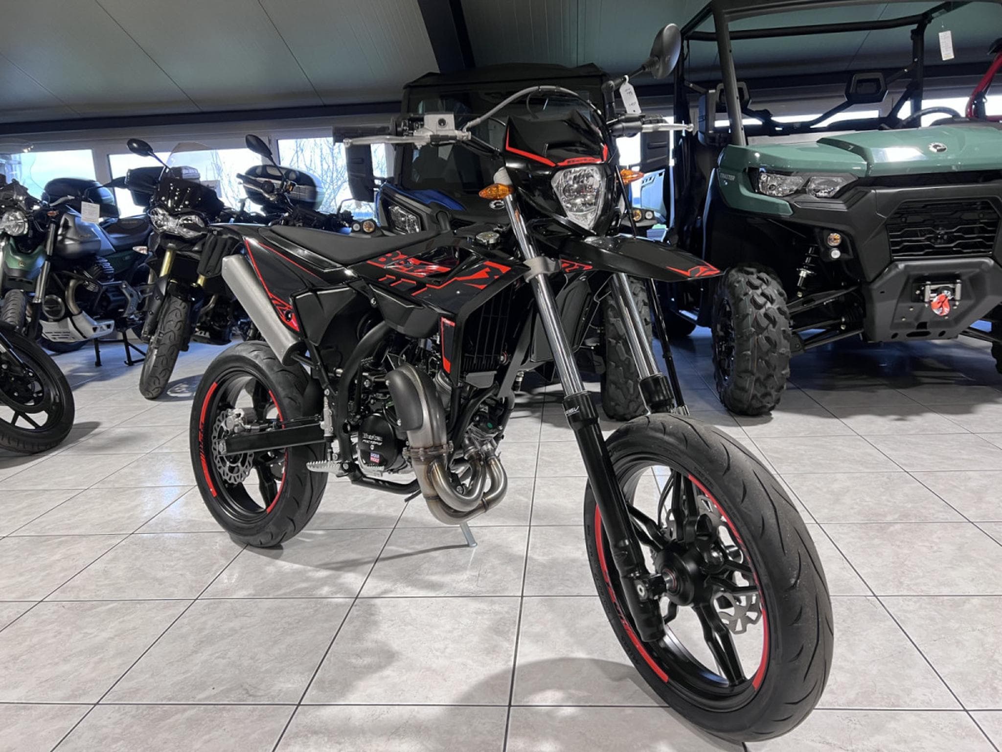 Beta RR Motard 50 2T SPORT SHORT (2026) - Photo 7