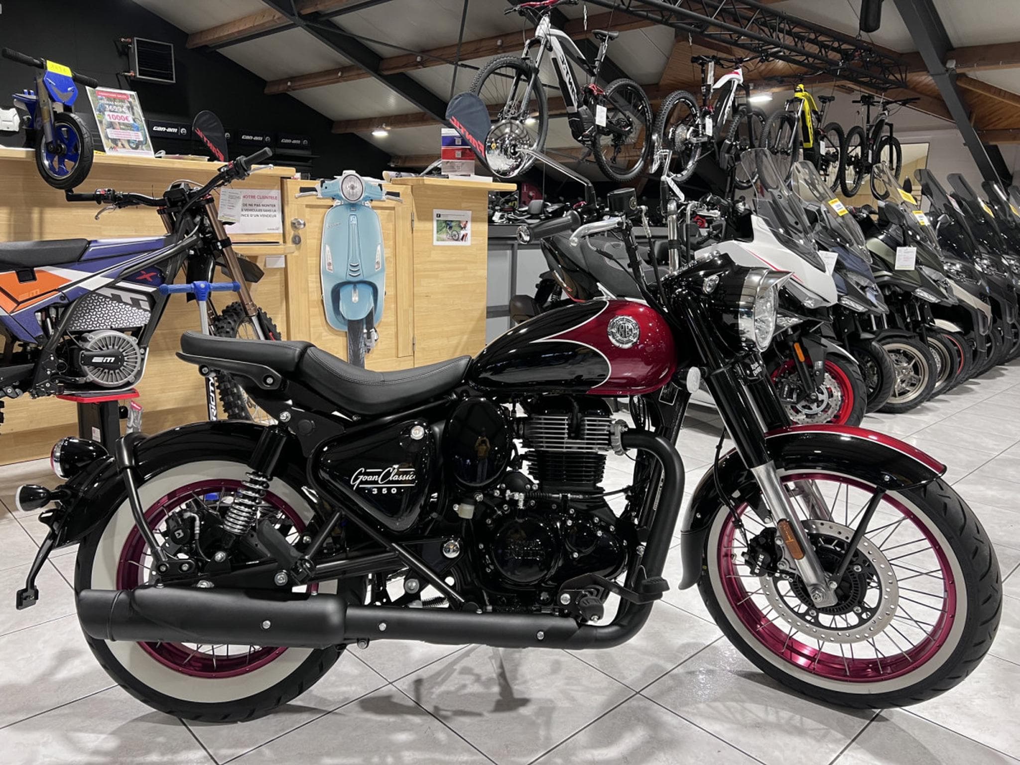 Royal Enfield Goan Classic (2026) - Foto 1