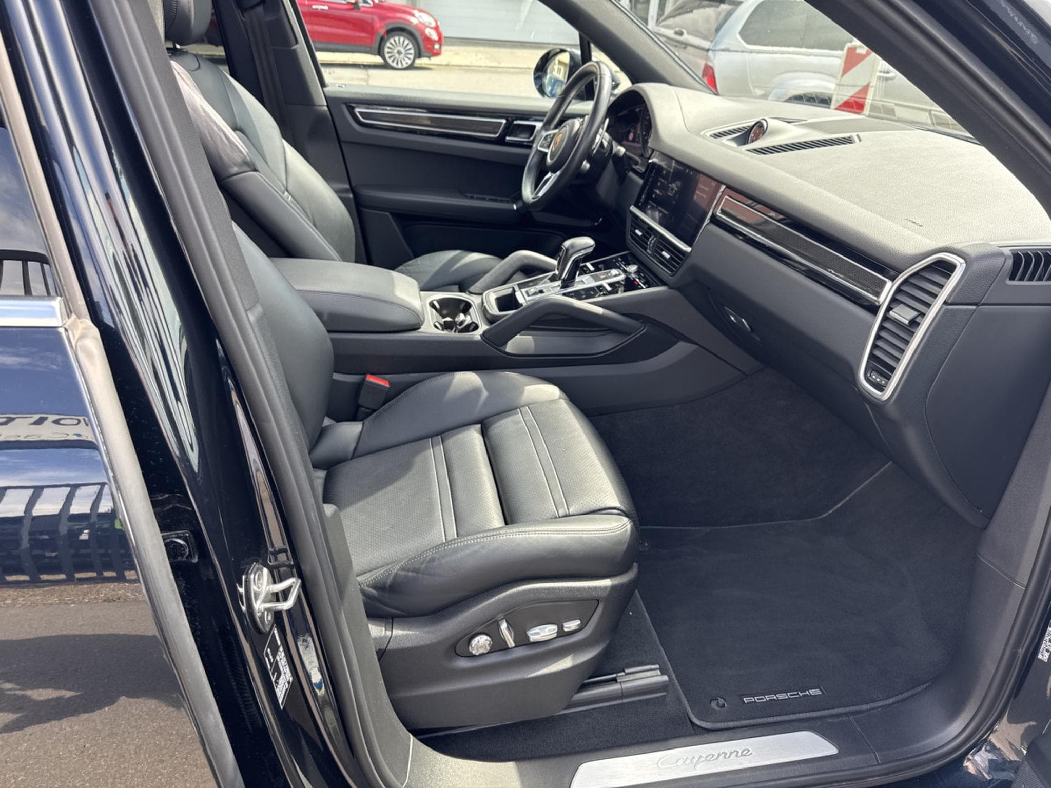 Porsche Cayenne E-Hybrid 340CV (2019) - Photo 12