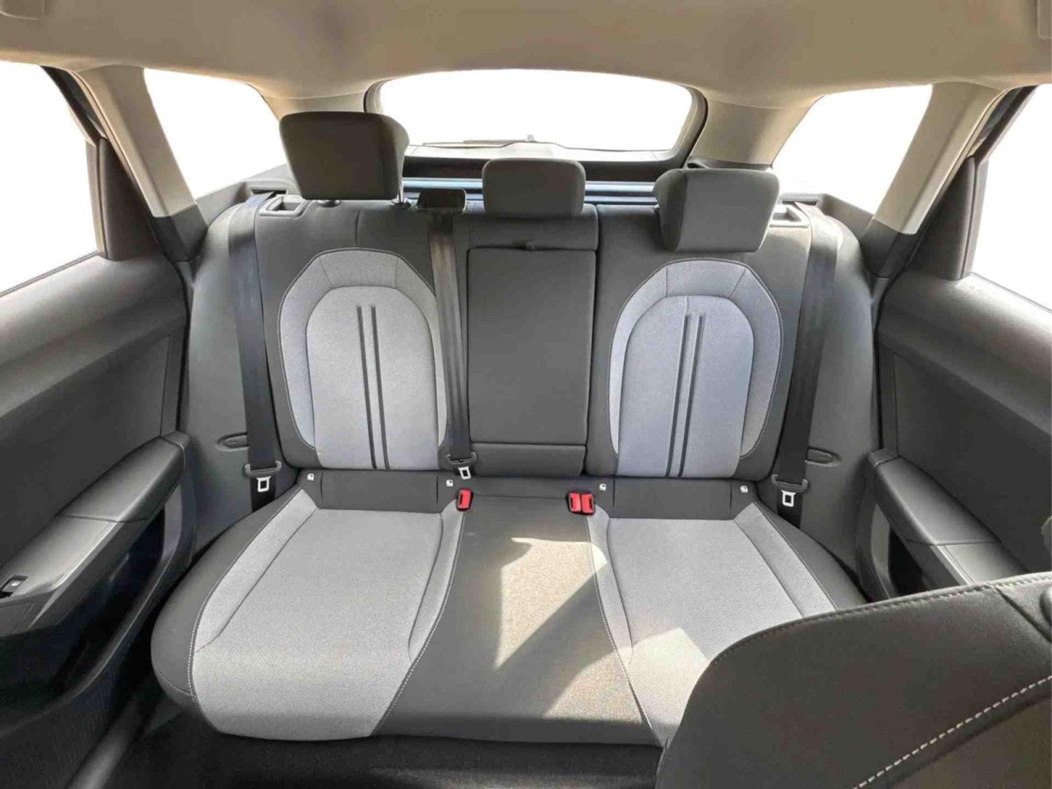 Seat Leon 1.5 TSi 150 DSG  FR (2025) - Photo 23