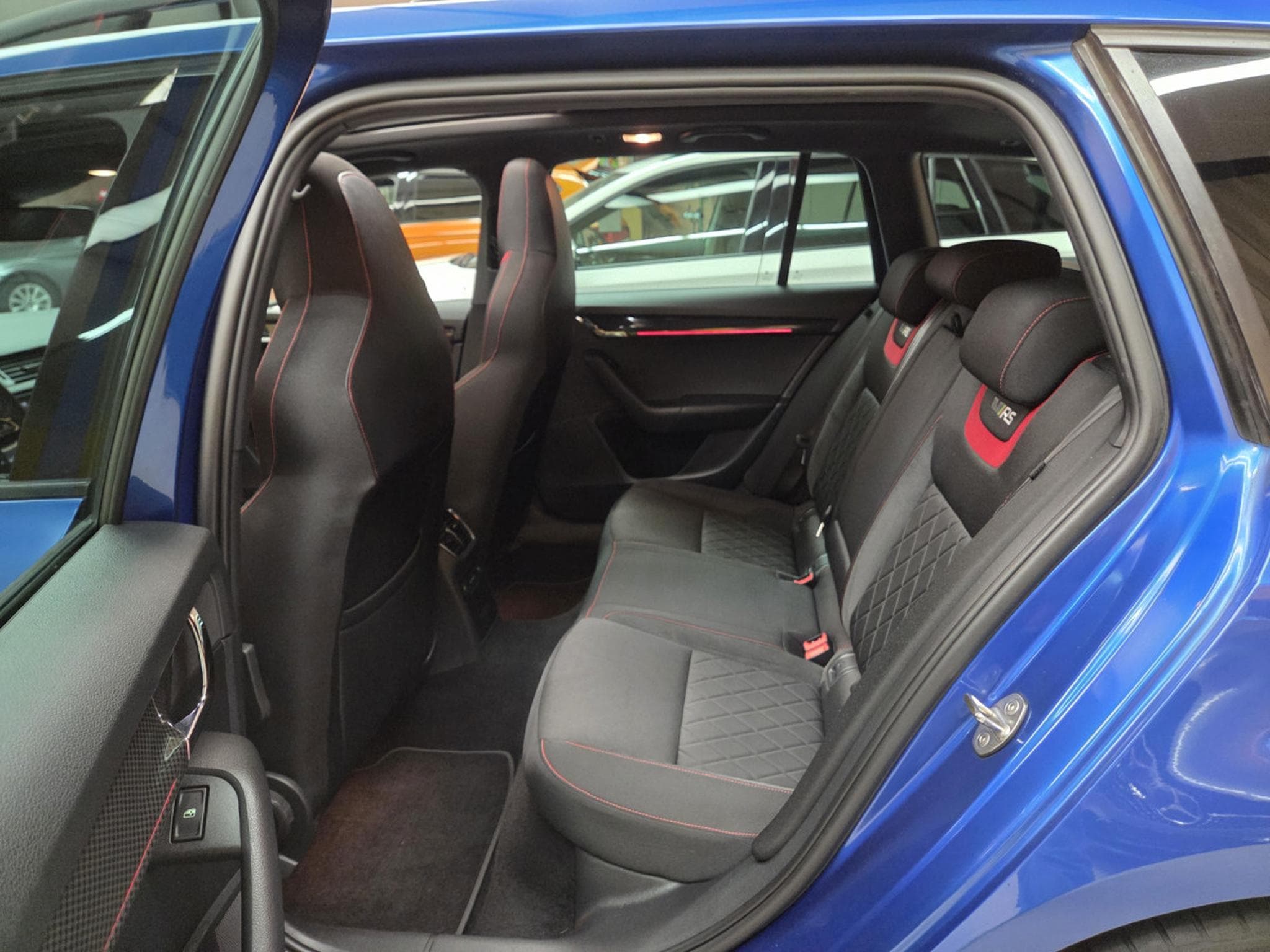 Skoda Octavia RS DSG 245CV (2019) - Photo 23