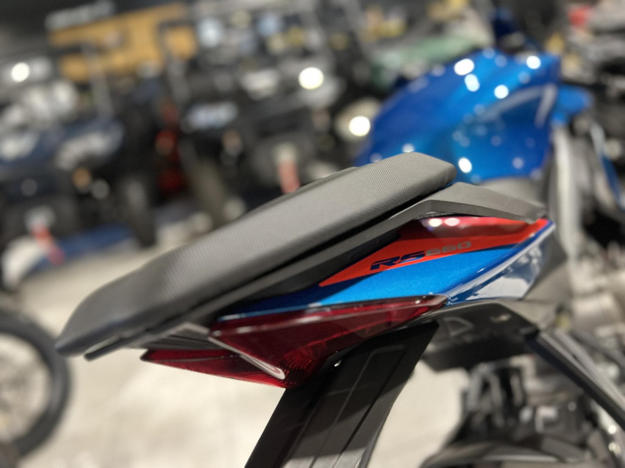 Aprilia RS Blue Marlin aussi en 35 KW (2026) - Foto 5