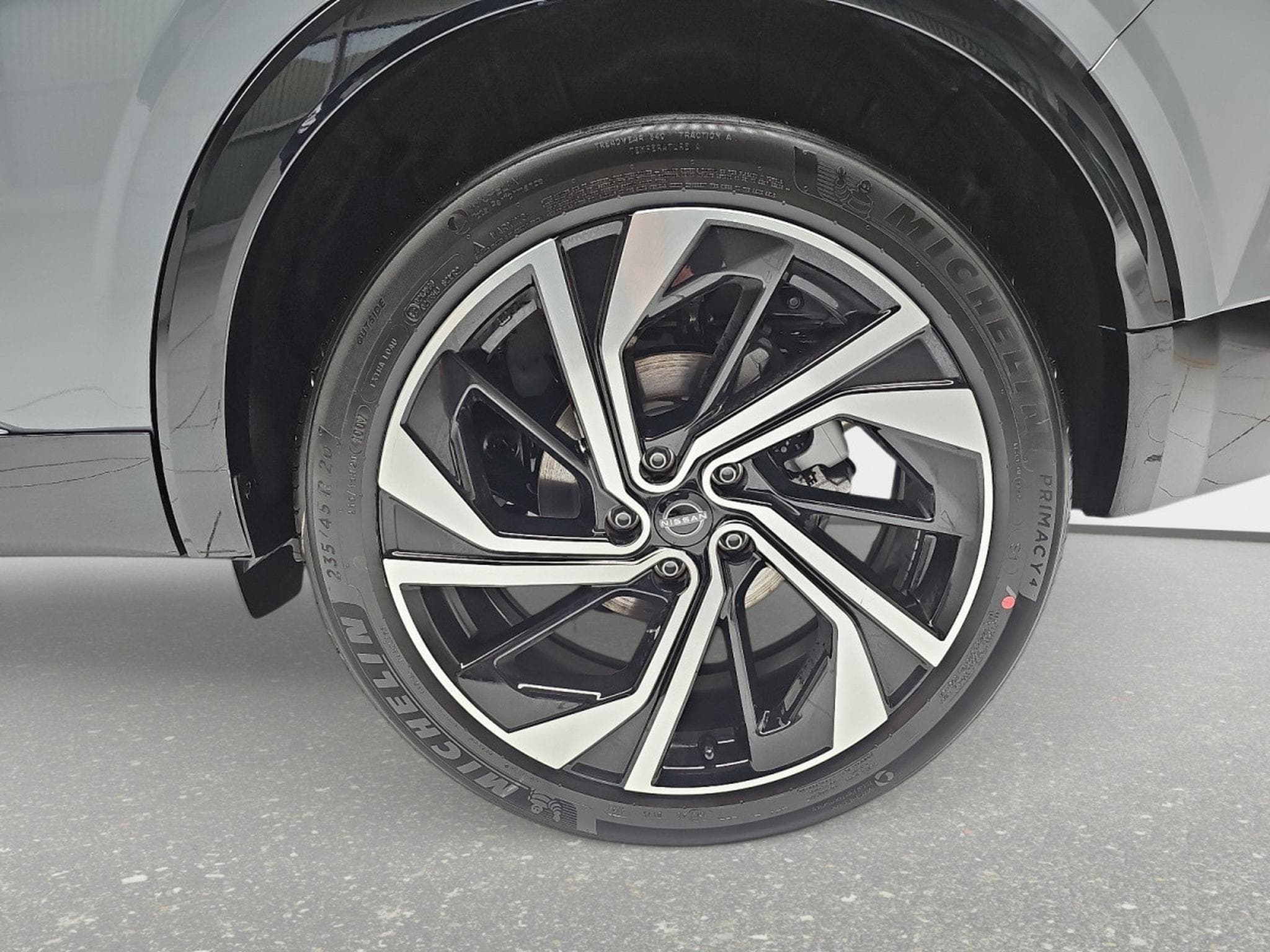 Nissan Qashqai 1.3 DIG-T MHEV 158 X-tronicTekna Premium (2026) - Photo 6
