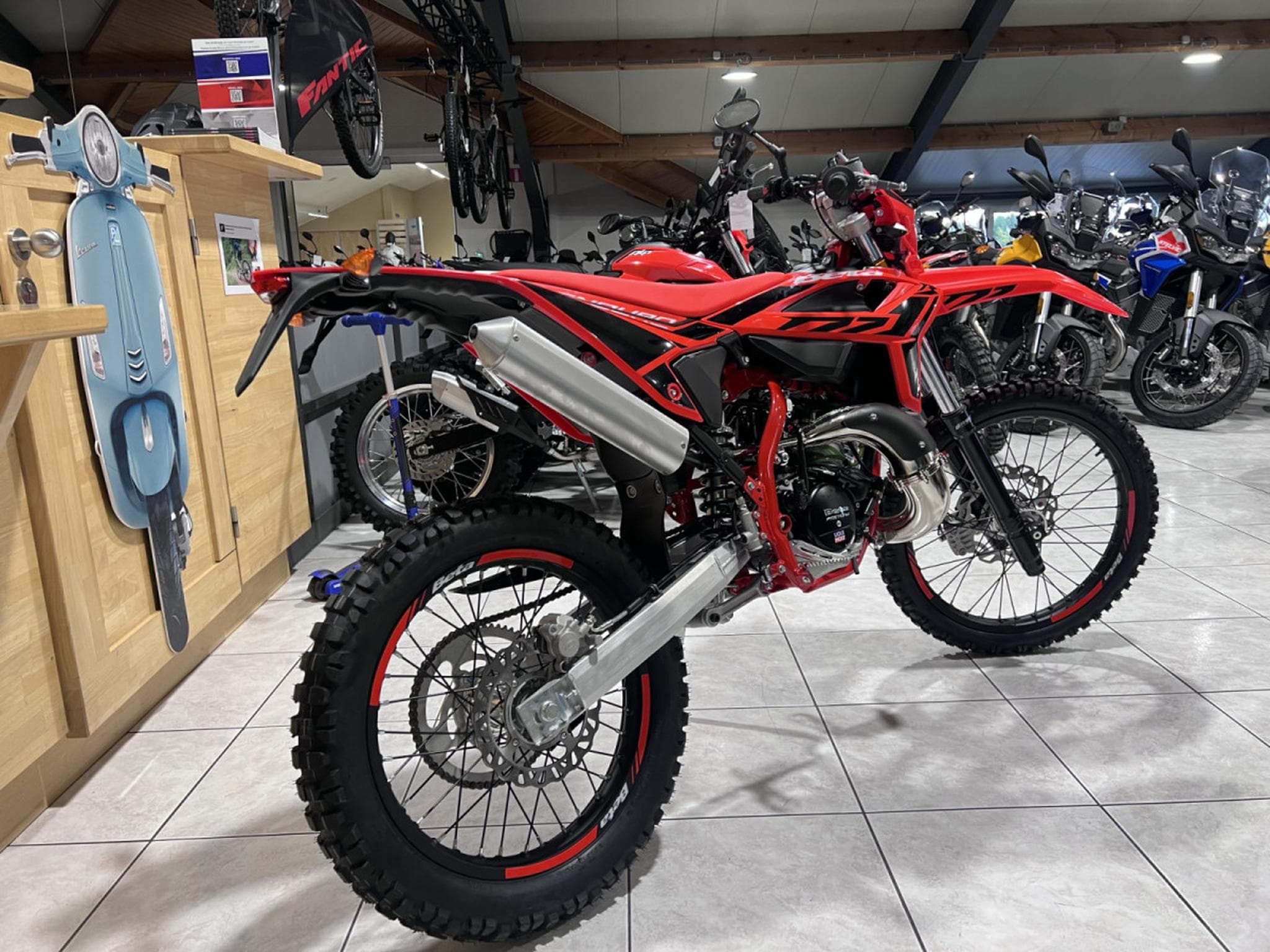 Beta R Enduro SPORT 2T (2026) - Photo 3