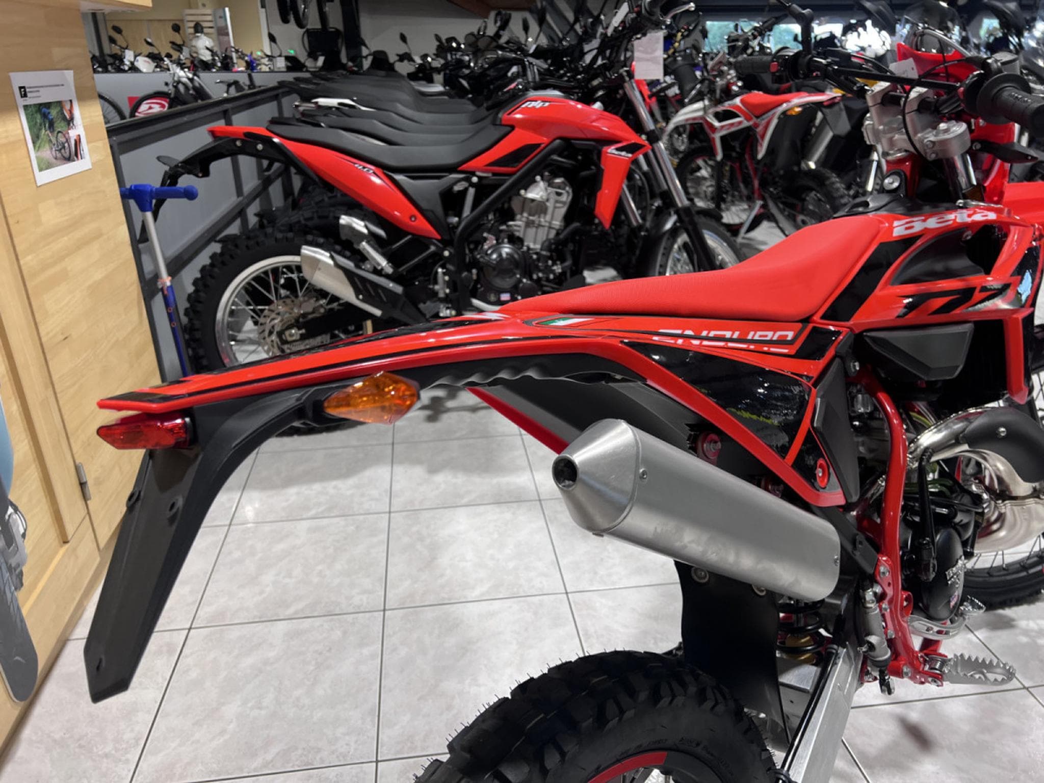 Beta R Enduro SPORT 2T (2026) - Photo 5