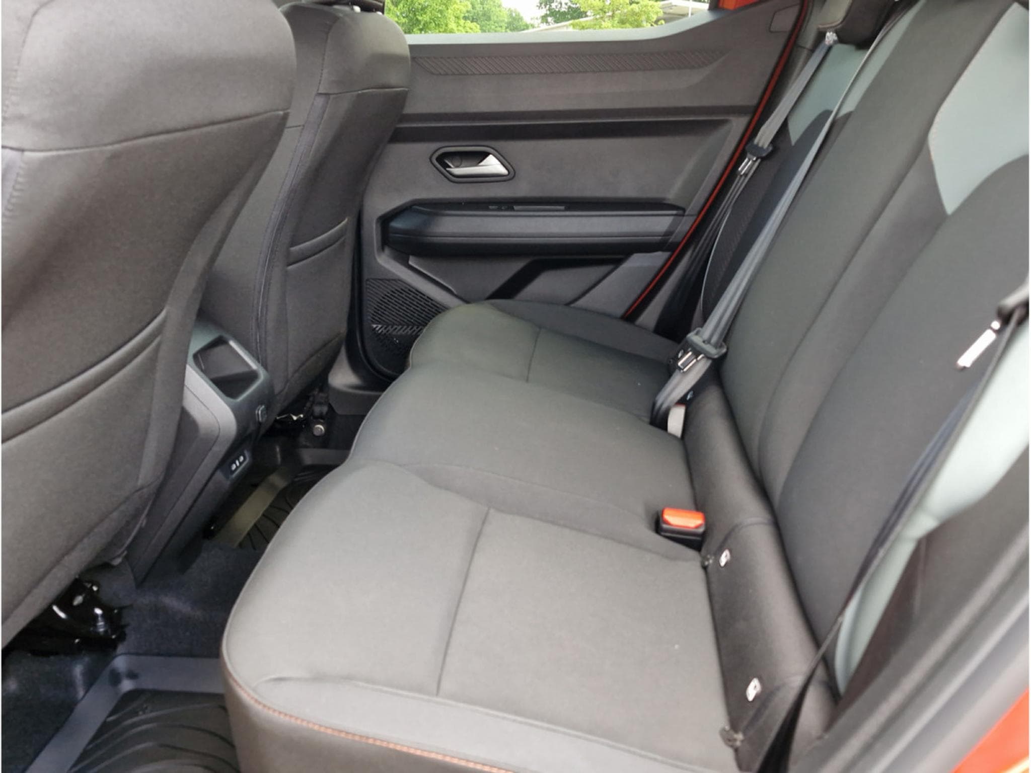 Dacia Duster 1.2 TCe 130 Extreme (2025) - Photo 8