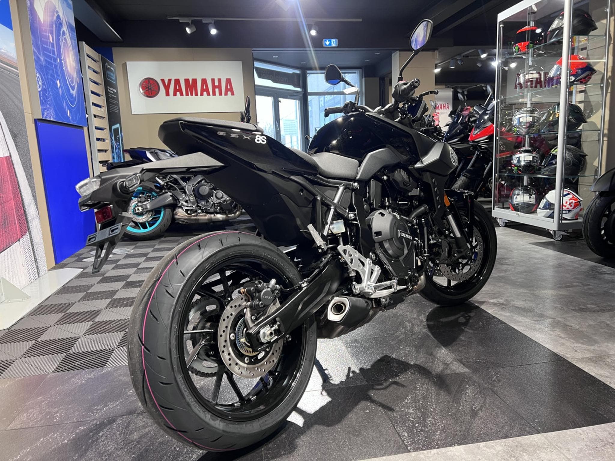 Suzuki GSX (2026) - Foto 3