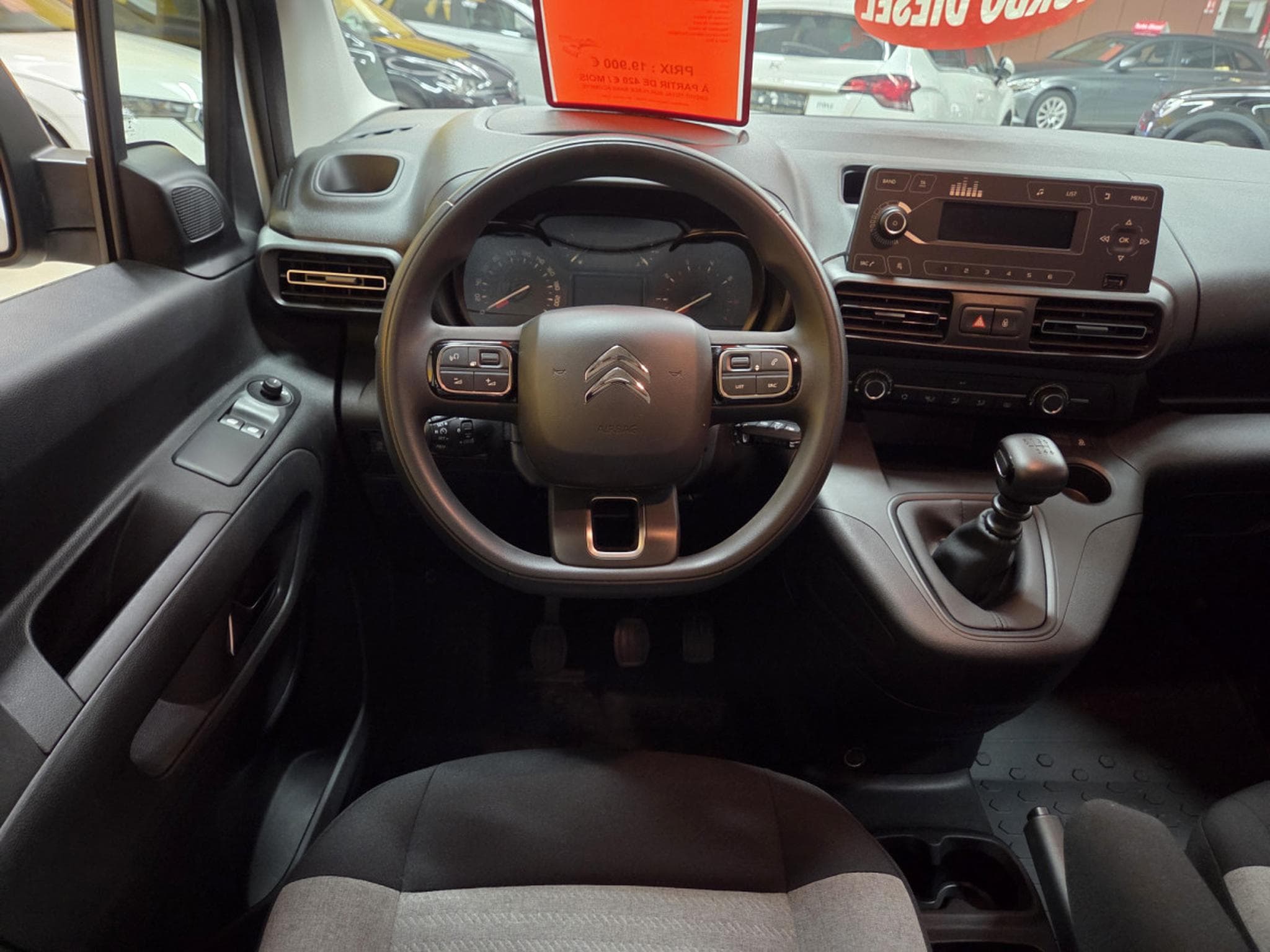 Citroën Berlingo 1.5HDI 102CV 5PLACES (2022) - Foto 11