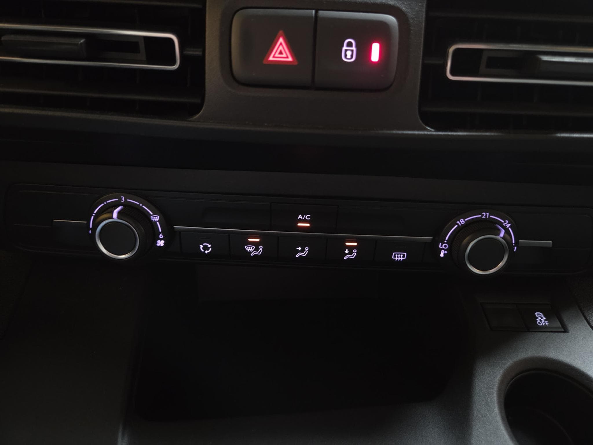 Citroën Berlingo 1.5HDI 102CV 5PLACES (2022) - Foto 14