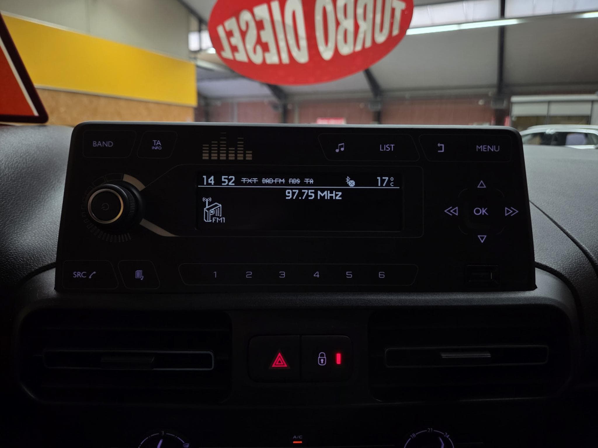 Citroën Berlingo 1.5HDI 102CV 5PLACES (2022) - Foto 15