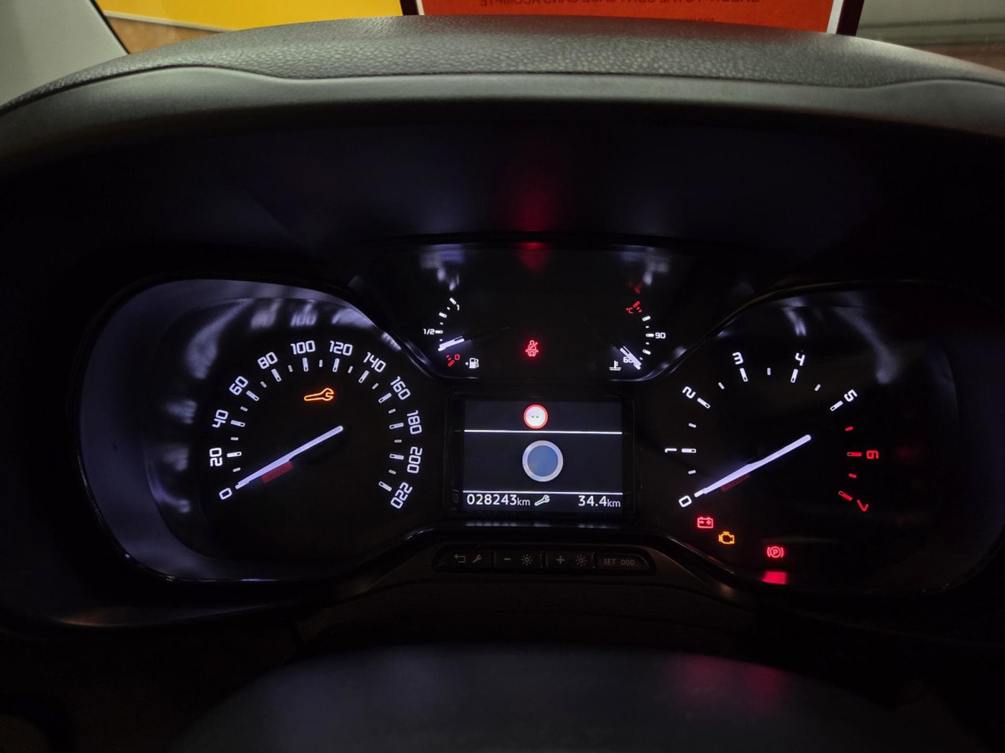 Citroën Berlingo 1.5HDI 102CV 5PLACES (2022) - Foto 7