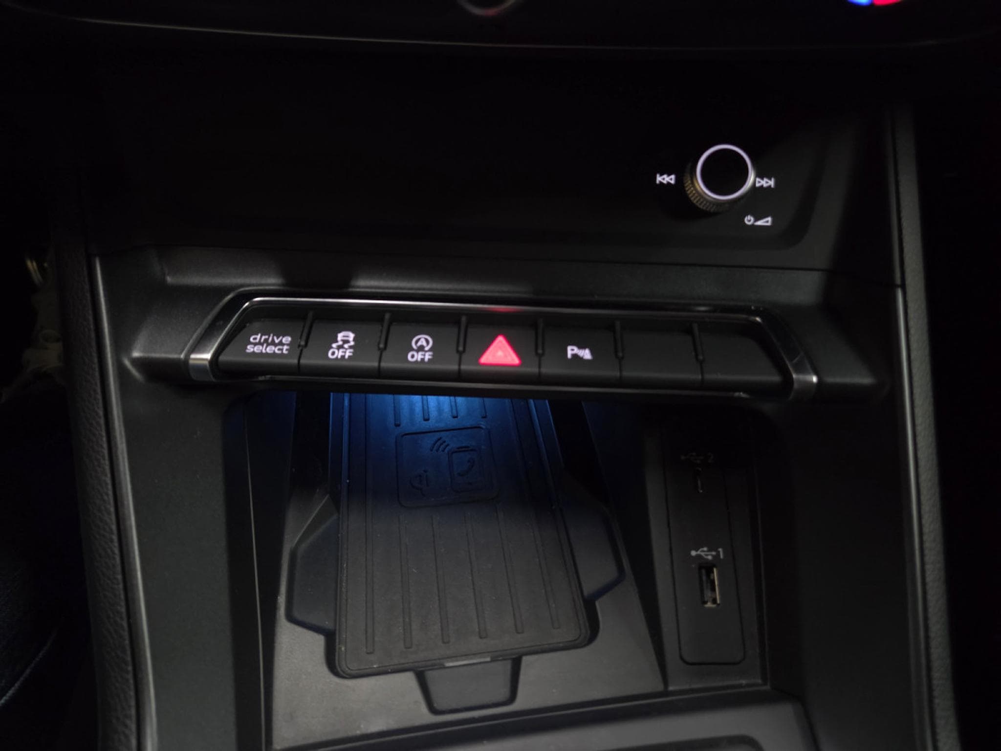 Audi Q3 TFSI 150CV S-TRONIC S-LINE (2018) - Photo 22