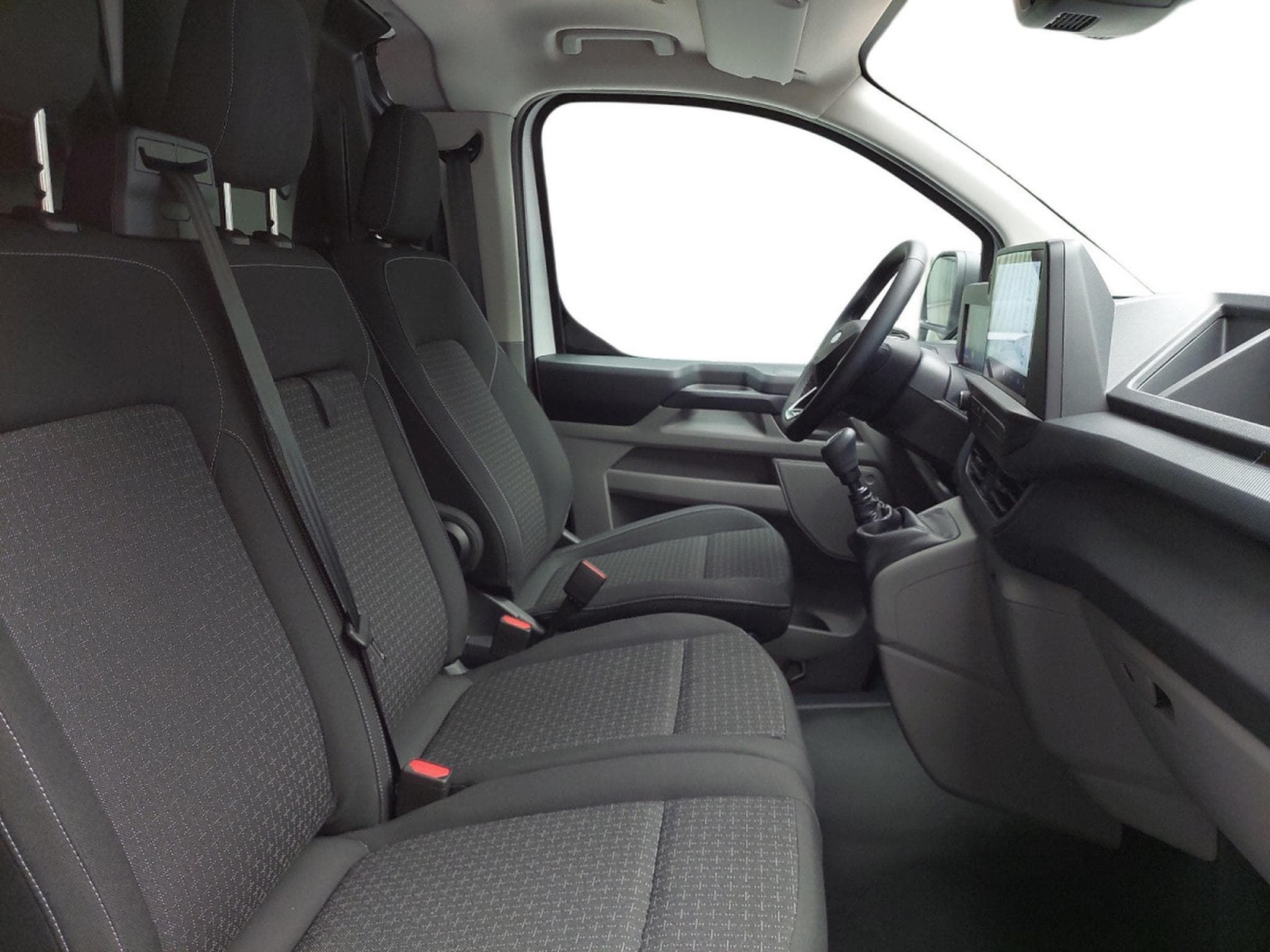 Ford Transit 2.0 ECOBLUE 136 L2H1 Trend (2025) - Foto 16