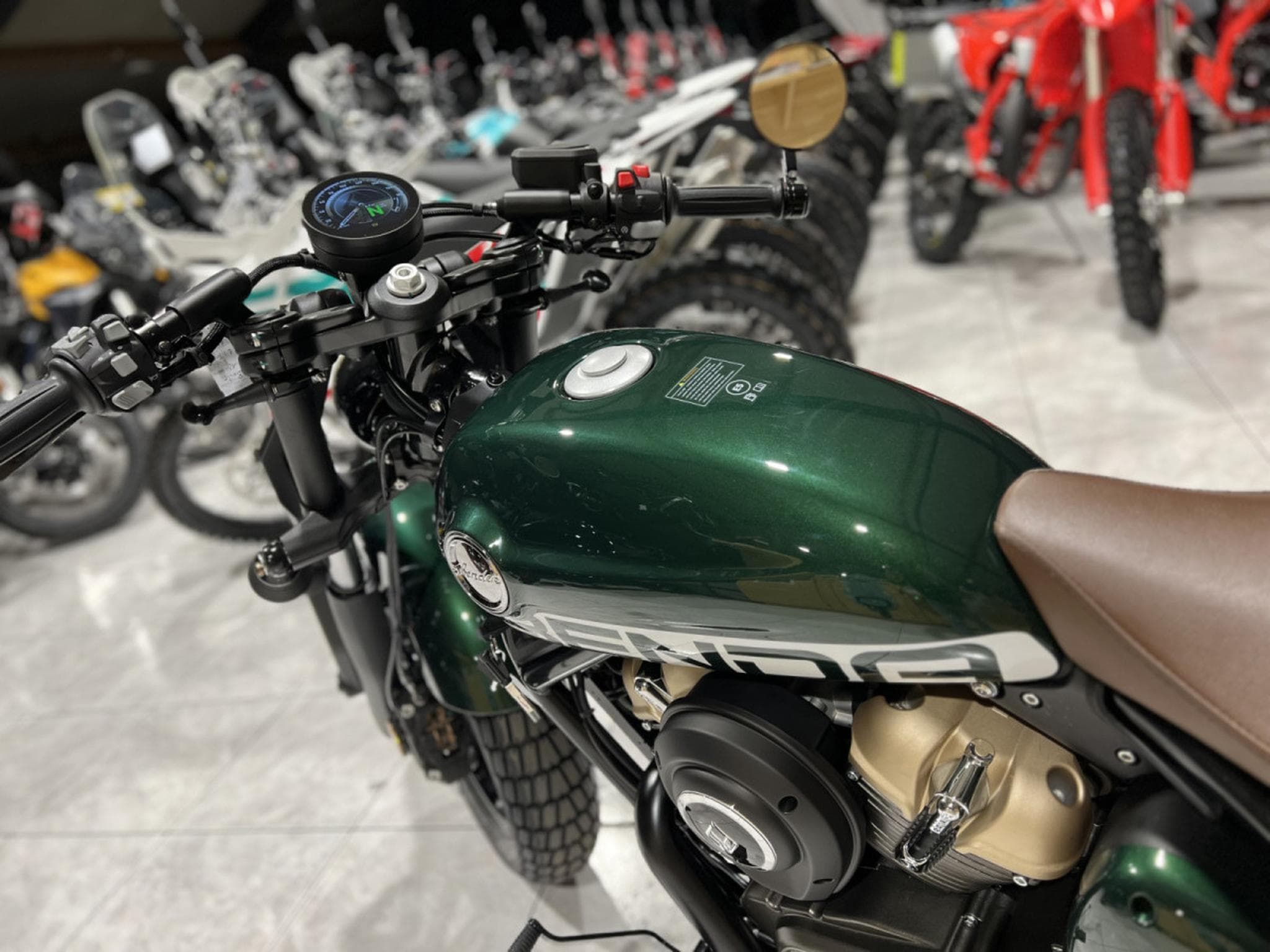 Benda Napoleon 250 (2026) - Foto 6