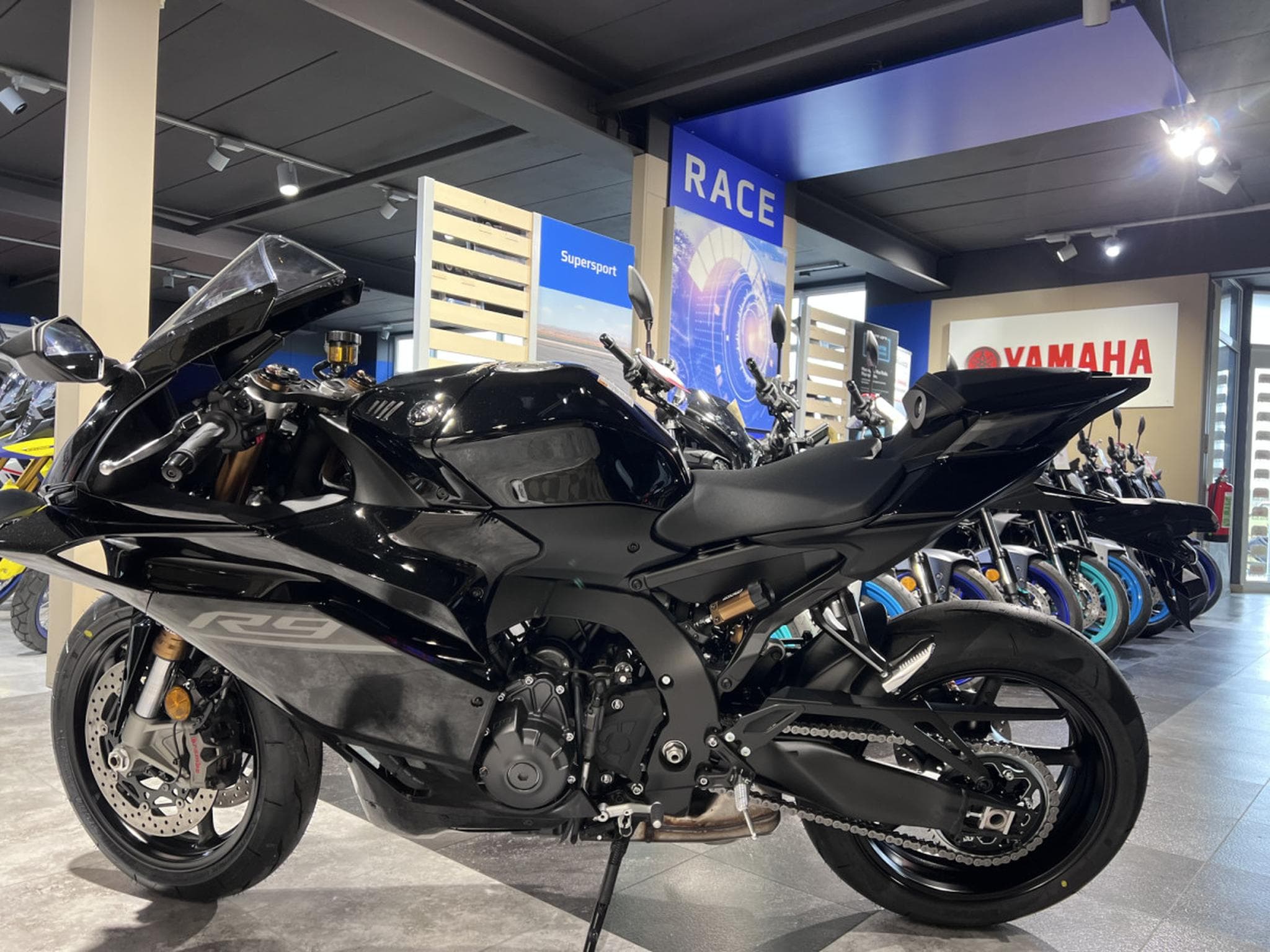 Yamaha R9 (2026) - Foto 4