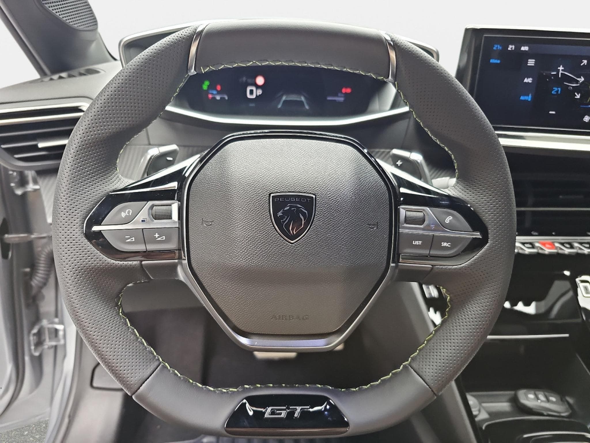 Peugeot 208 1.2 PureTech Hýbrid 110 E-DSC6 GT (2025) - Photo 14