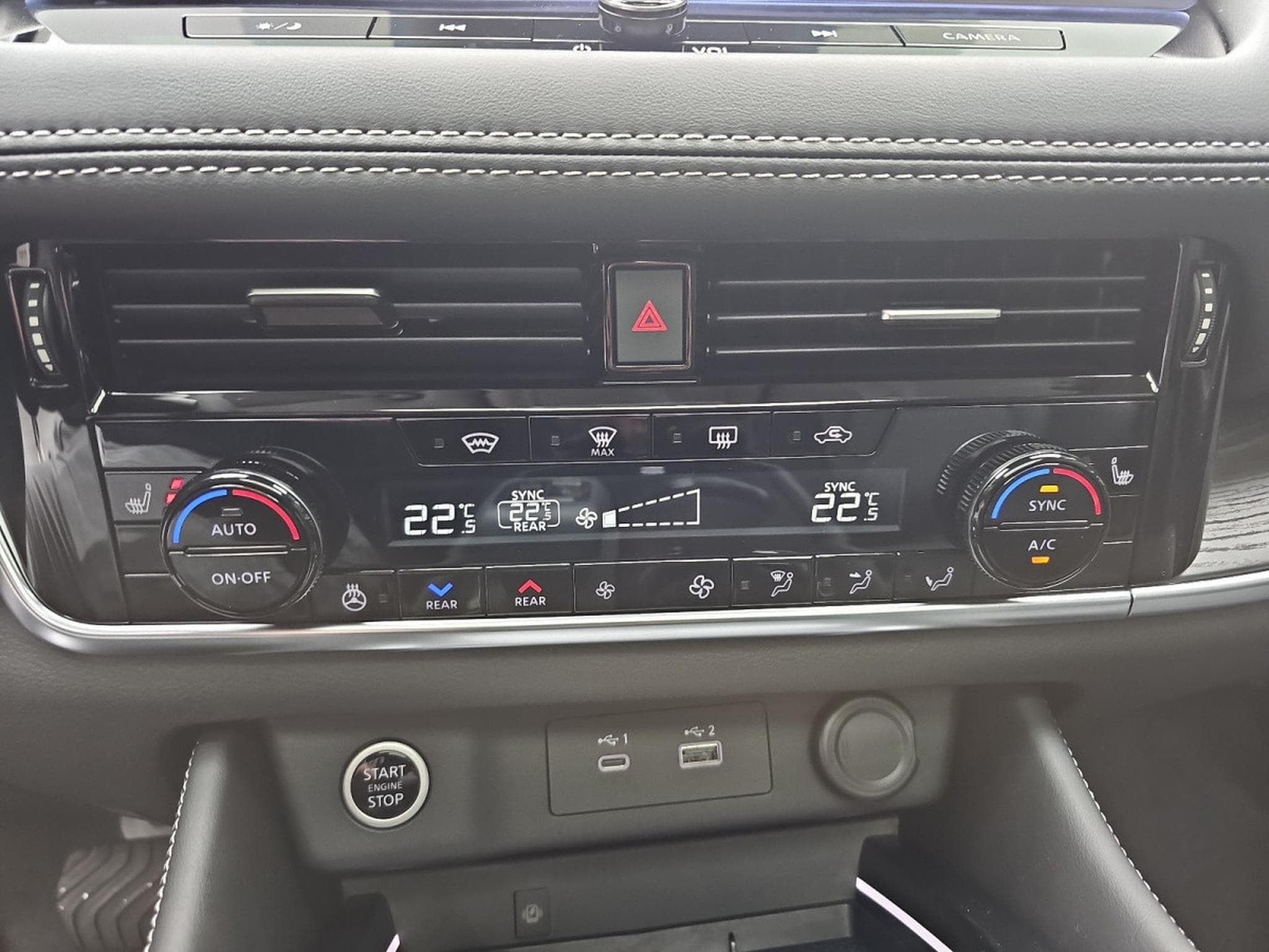 Nissan X-Trail 1.5 VC-T E-Power 204 AUTO Tekna (2025) - Photo 10