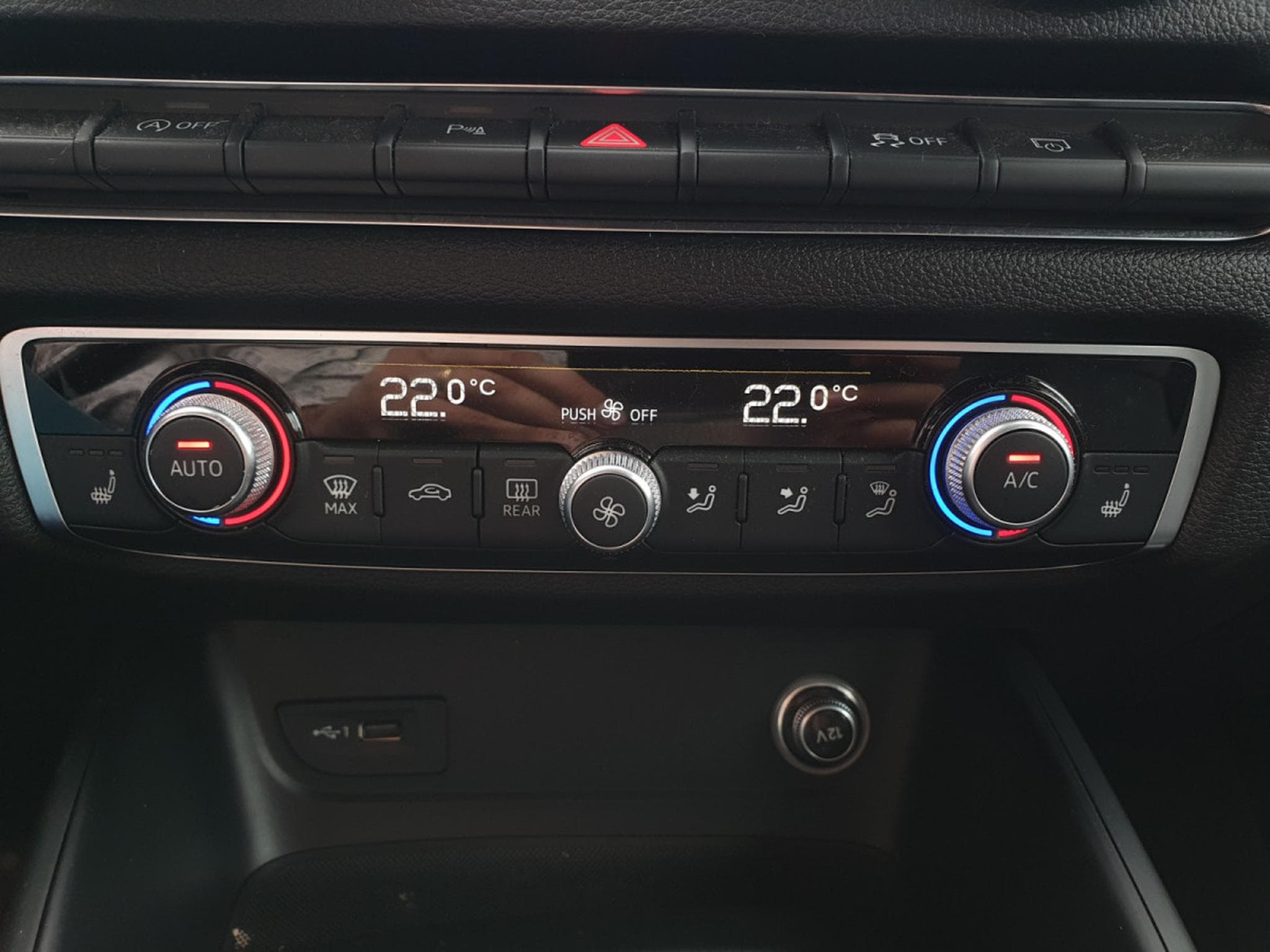 Audi A3 TFSI 116CV LIMOUSINE S-LINE EXT. (2020) - Photo 12