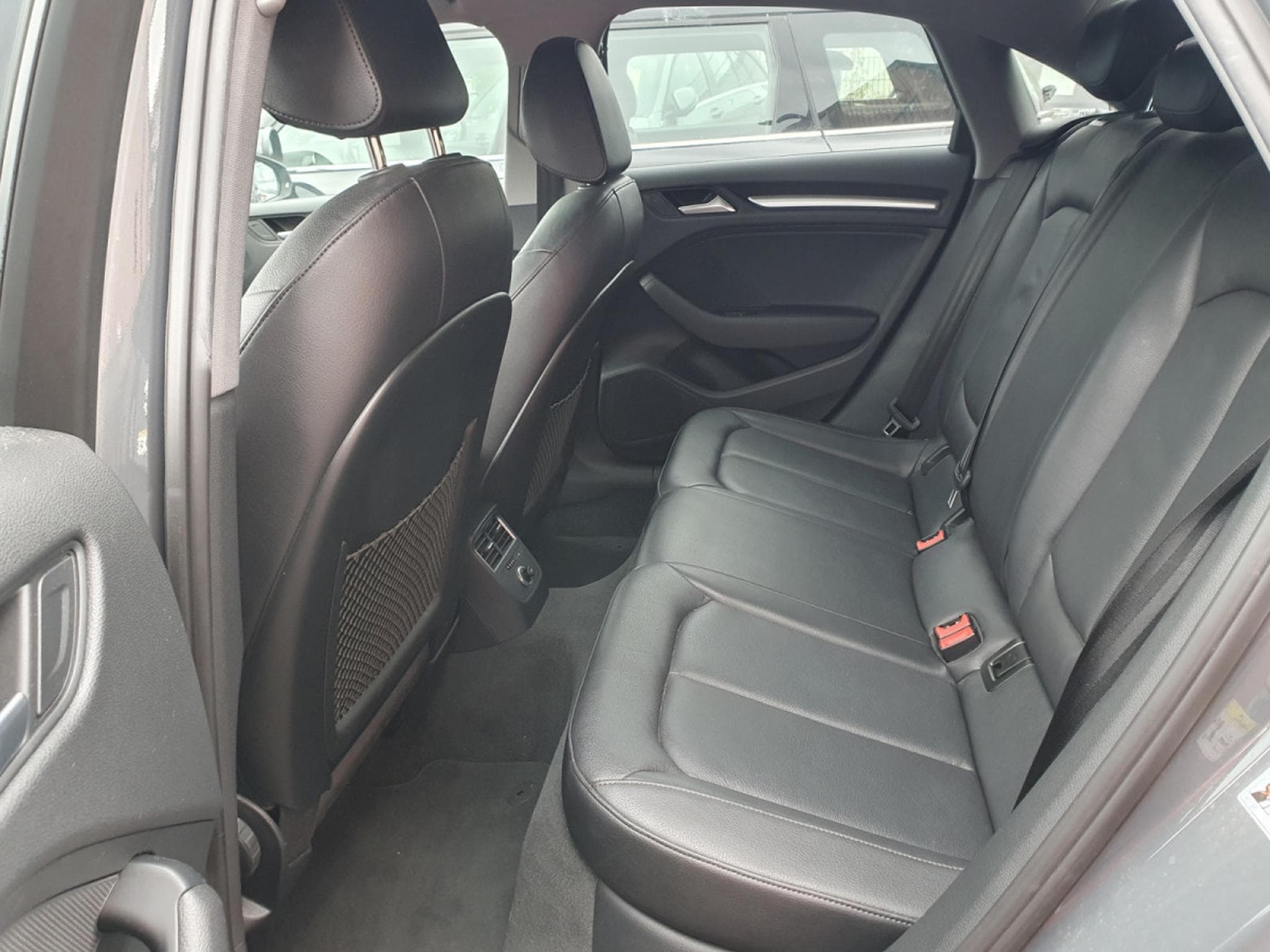 Audi A3 TFSI 116CV LIMOUSINE S-LINE EXT. (2020) - Photo 15