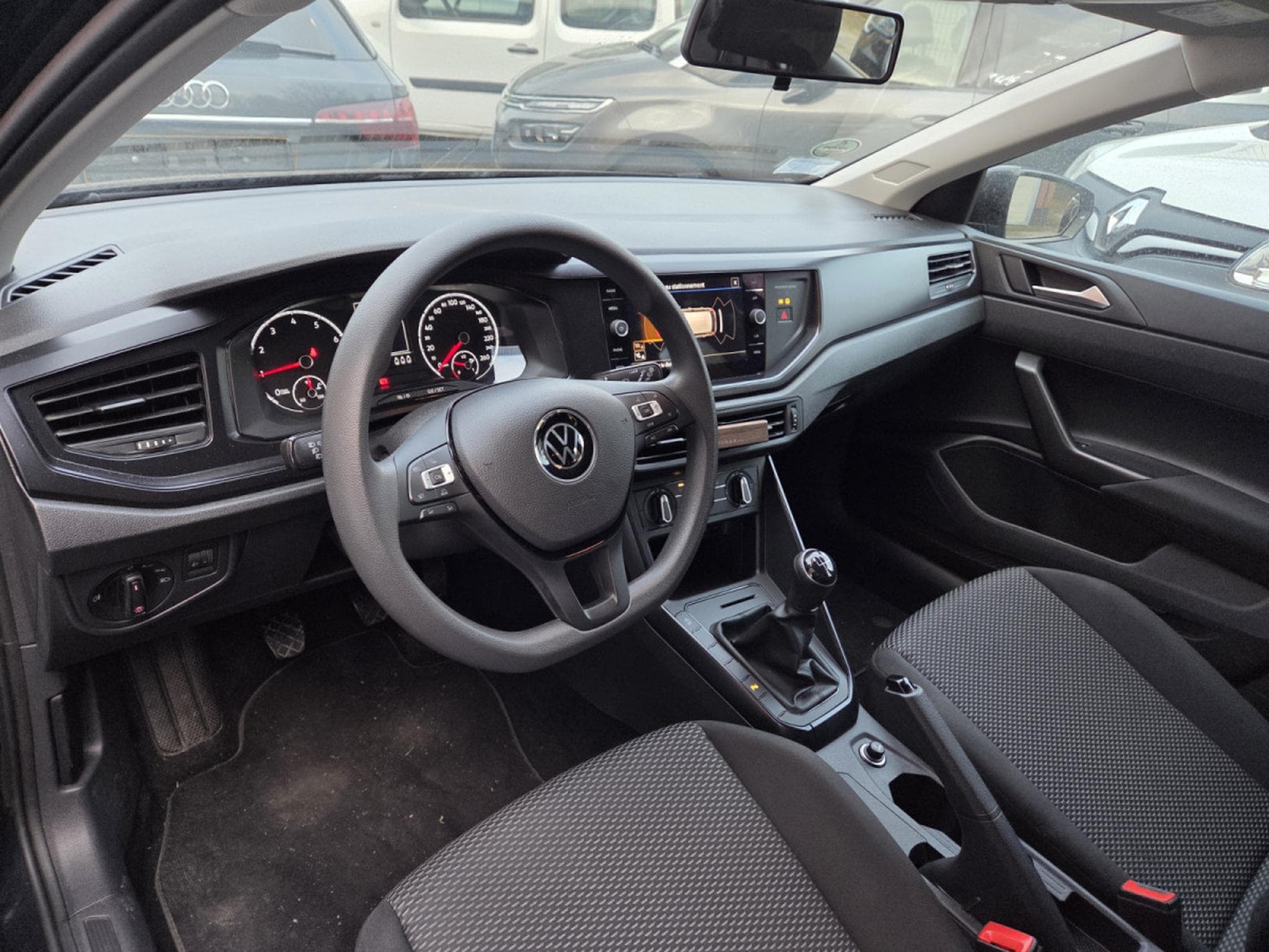 VW Polo 1.0 TRENDLINE 80CV (2020) - Photo 5