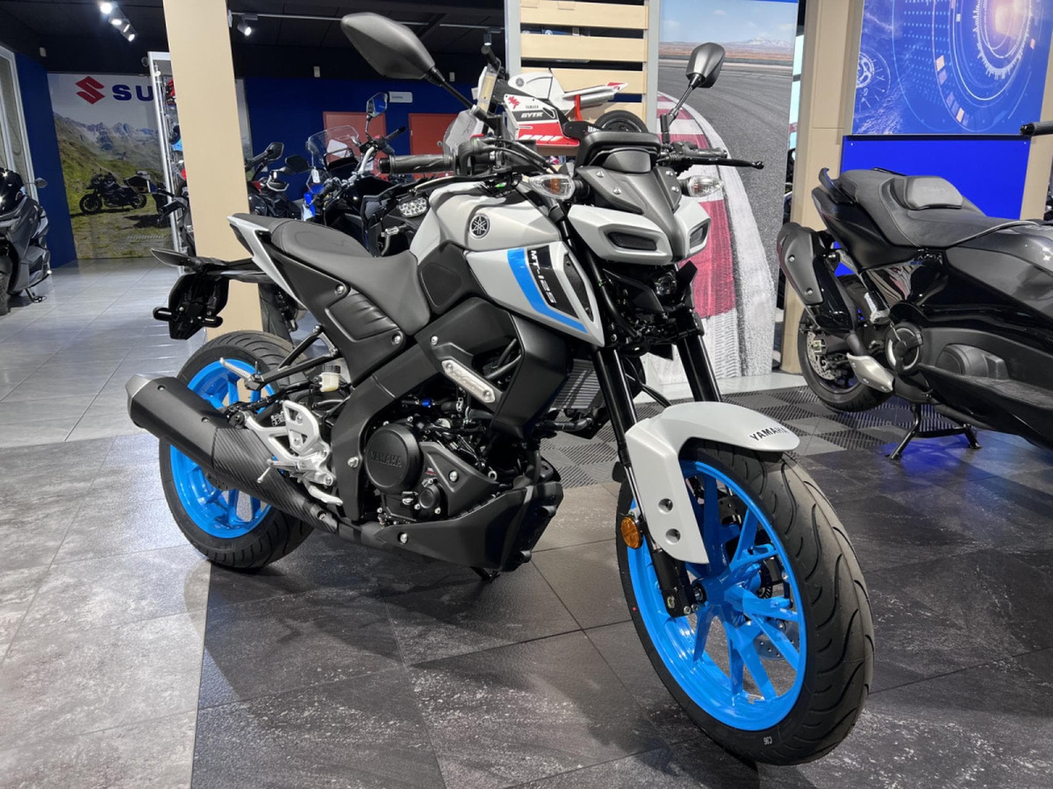 Yamaha MT125 Ceramic Ice (2026) - Photo 7